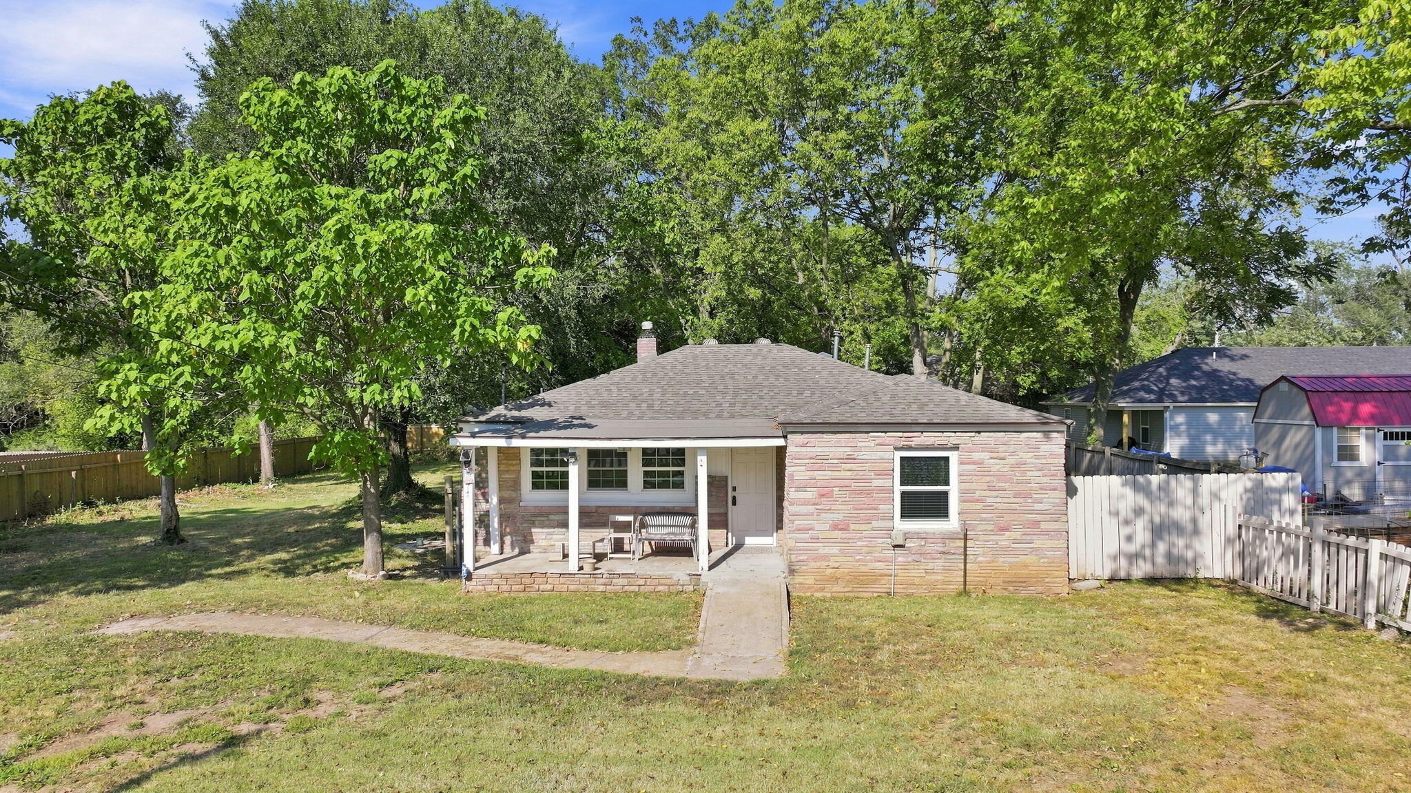 617 N Hillcrest 1