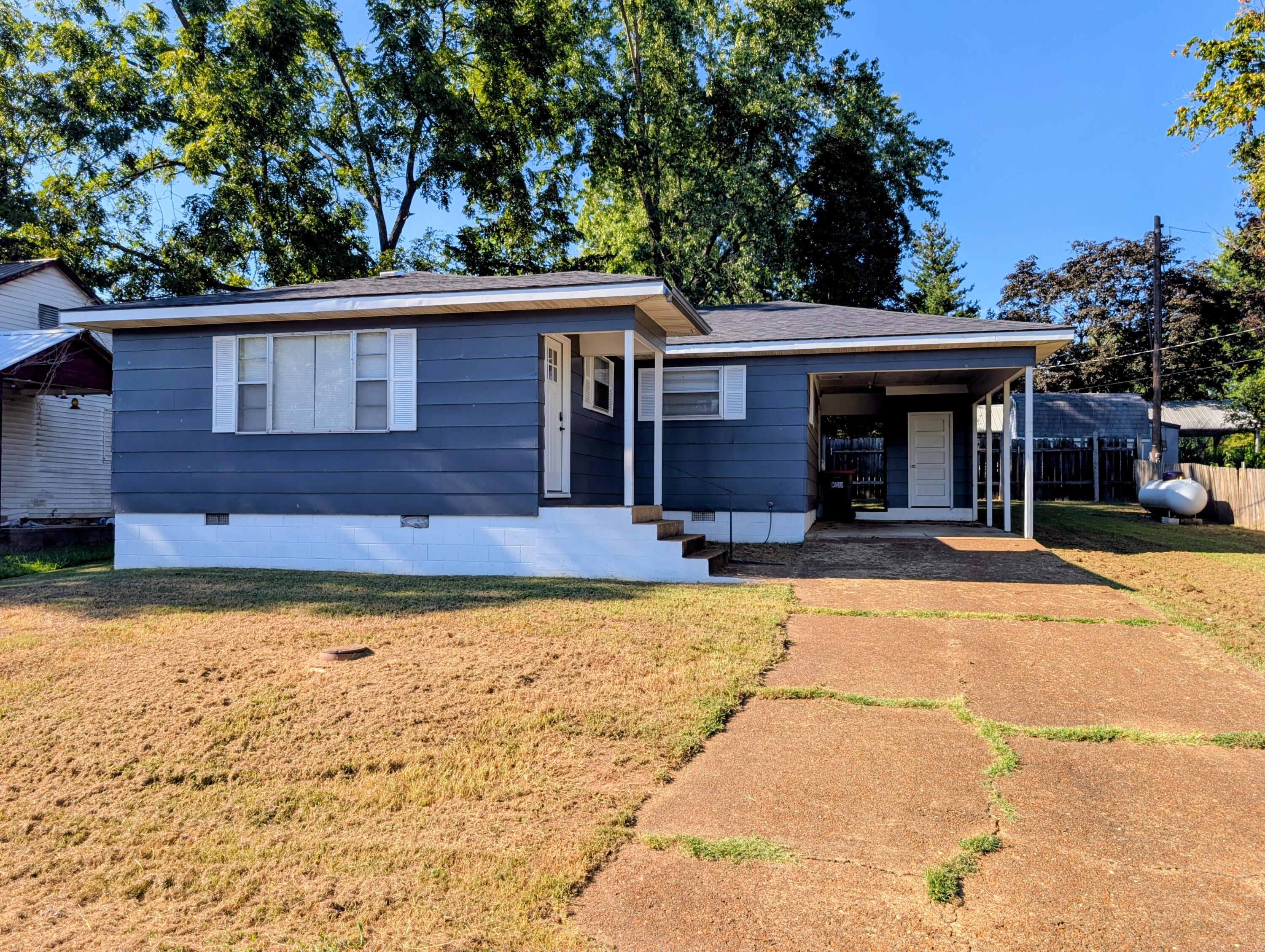 303 Vine