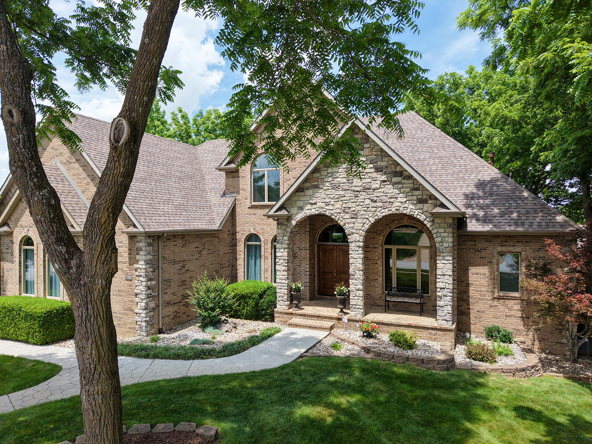 4013 E Gastonbury 1
