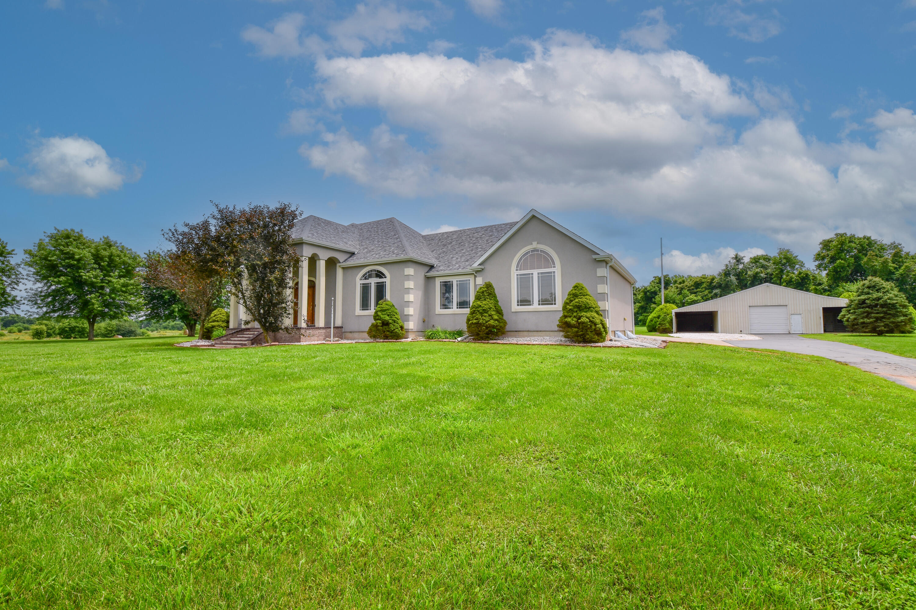 8626 W Farm Road 64 1