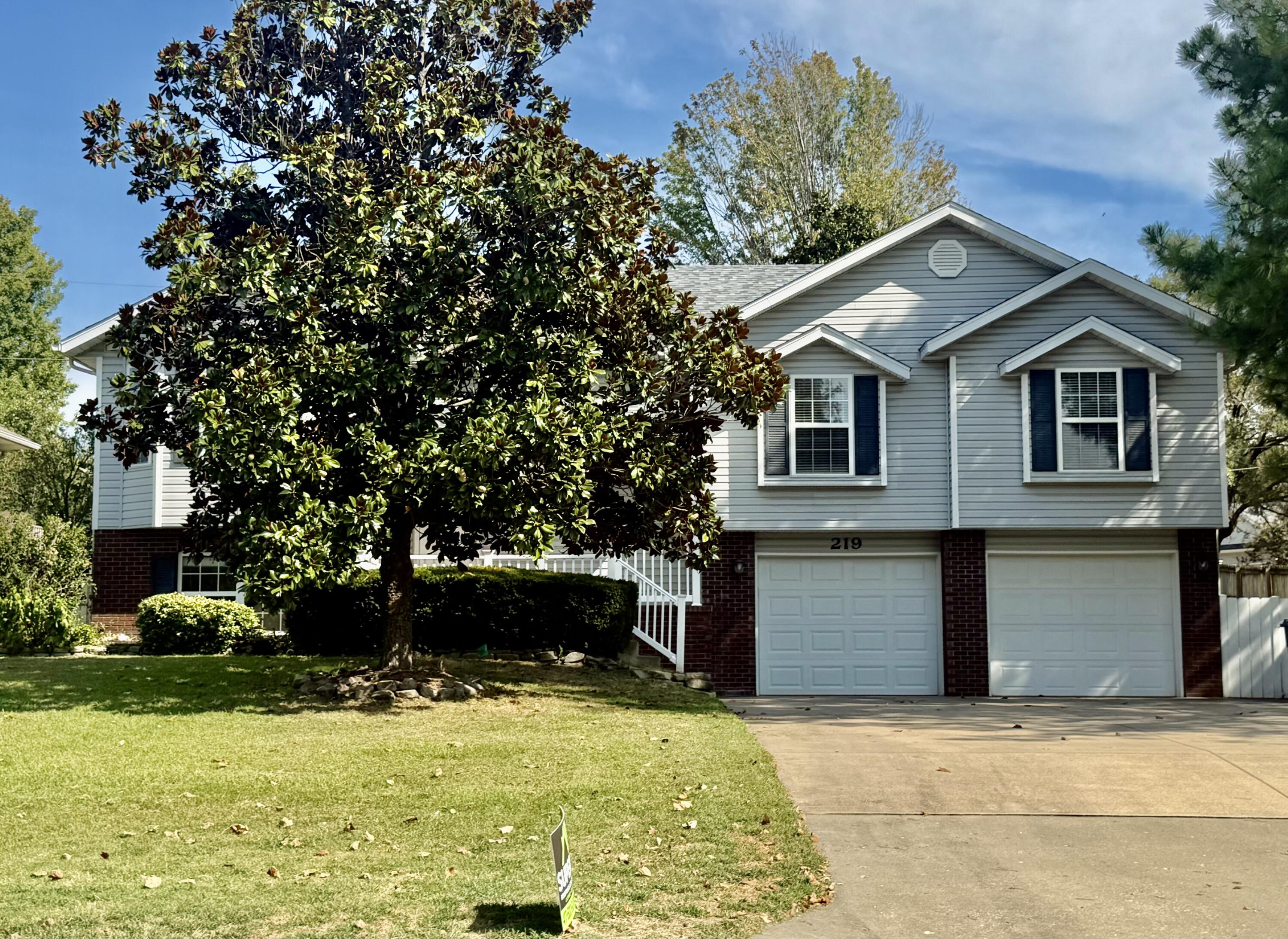 219 Powell