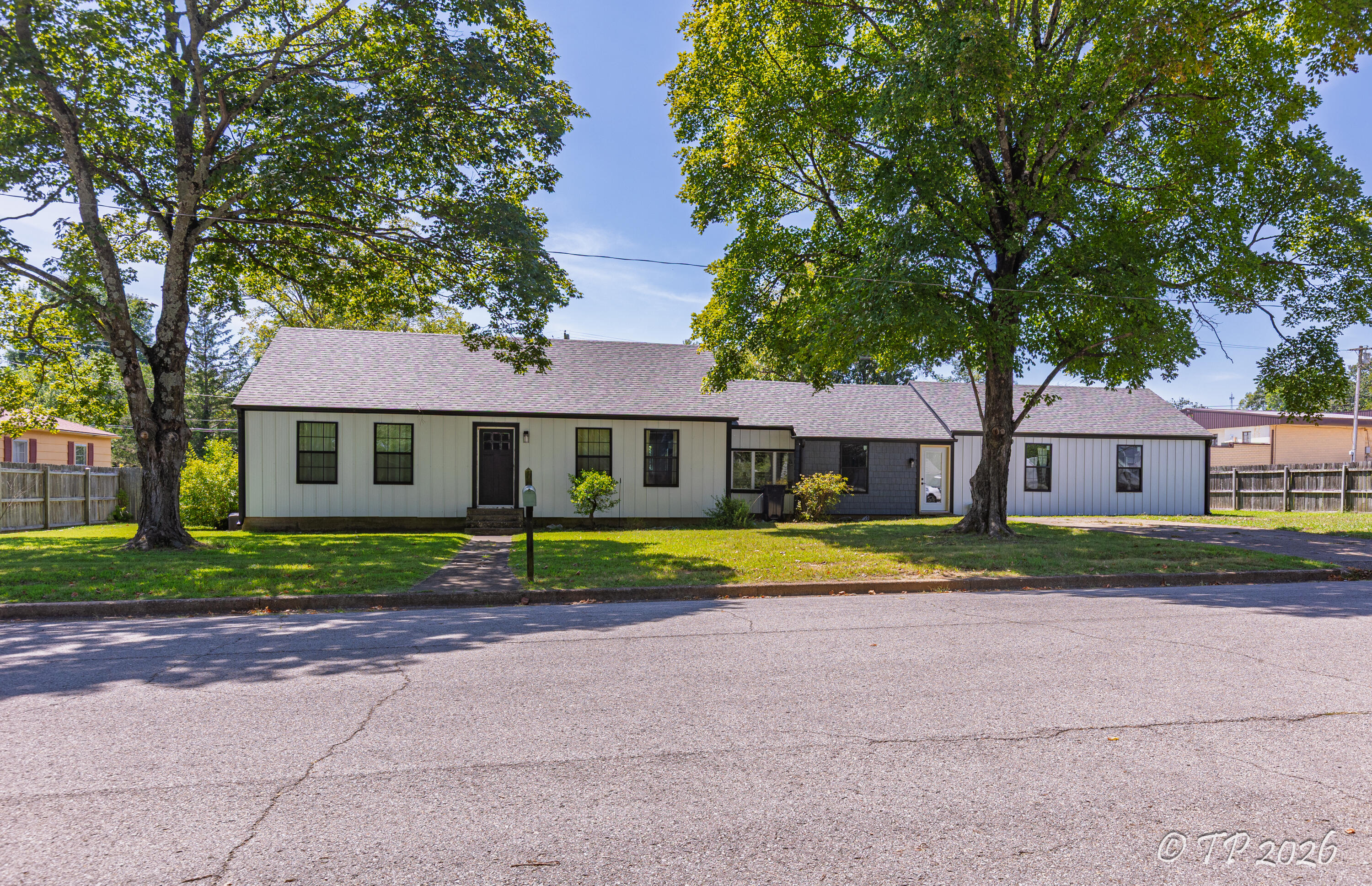 1058 W 3rd 1