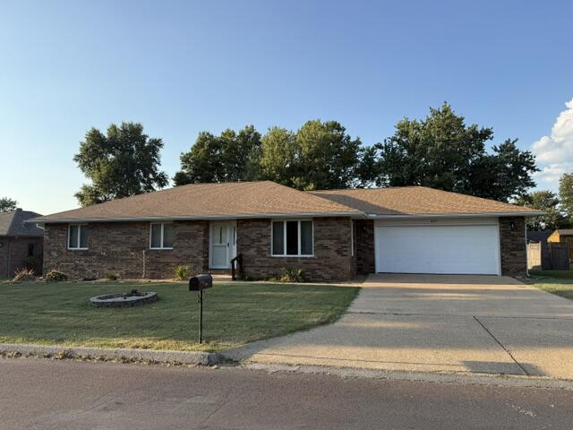 807 E 16th 1