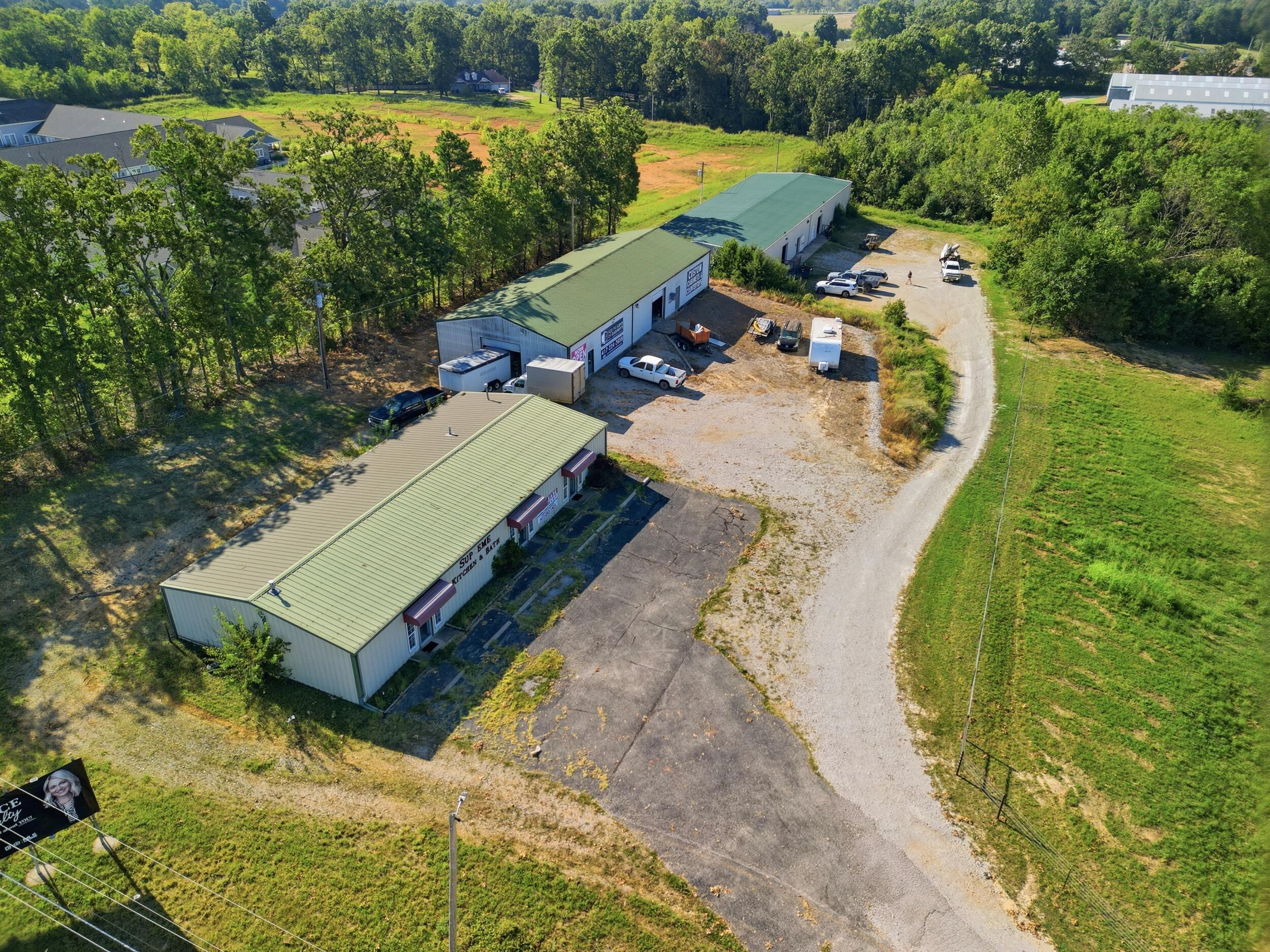 1398-1402 S Valley