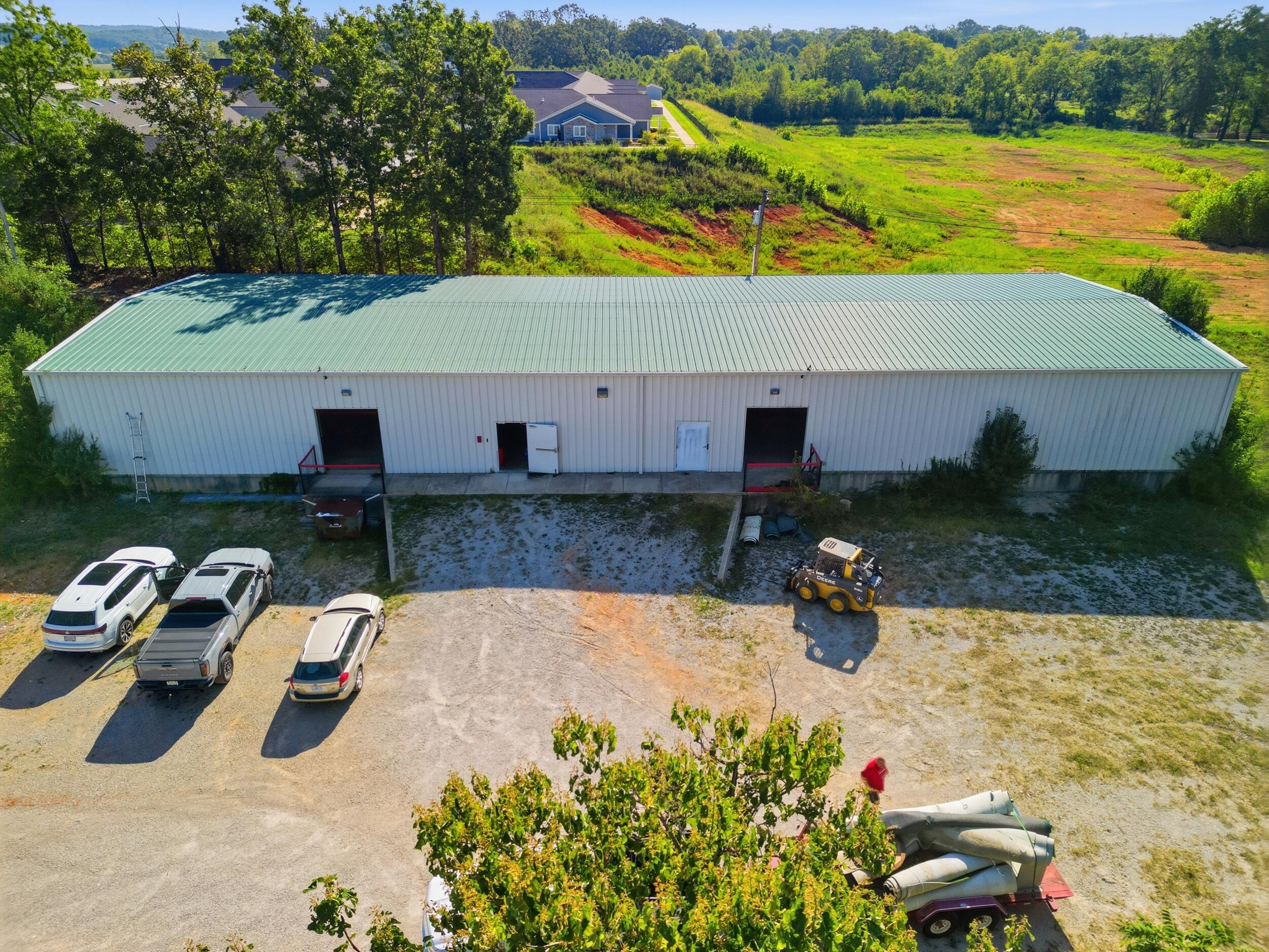 1402 S Valley 1