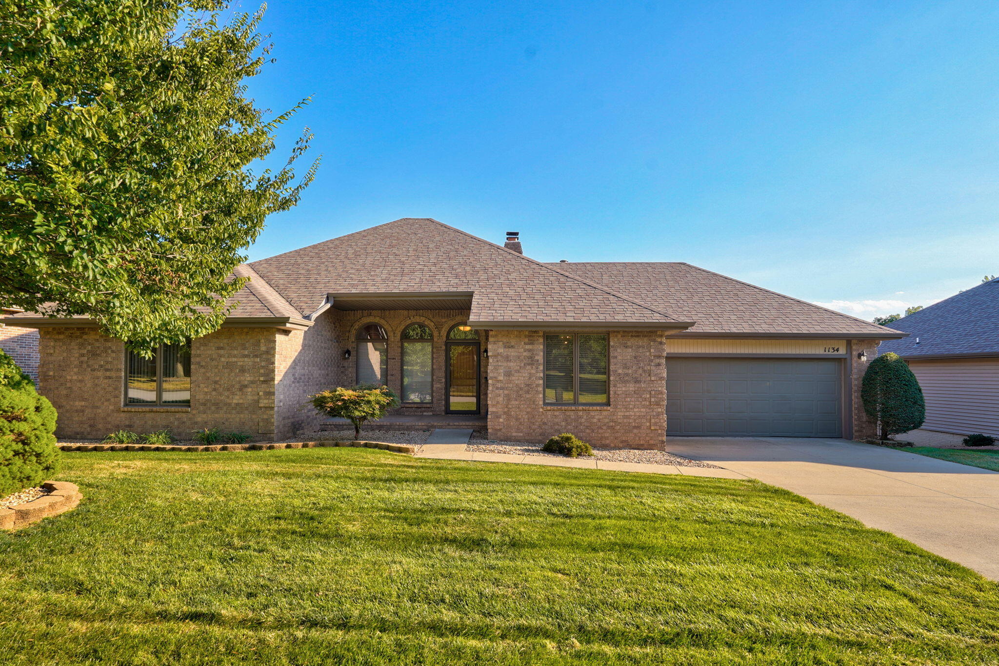 1134 W Pheasant Run 1
