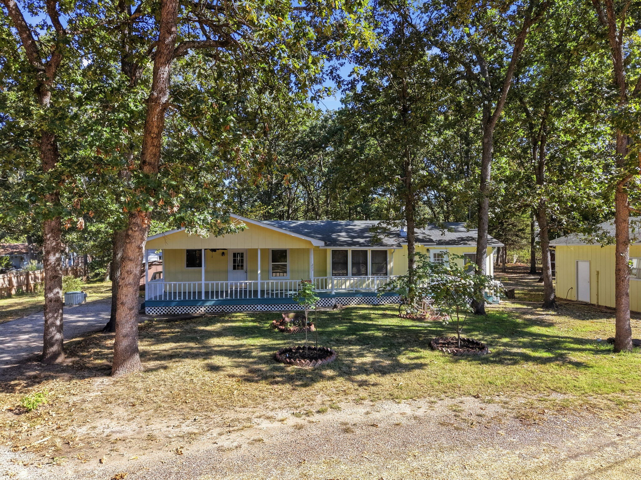 25193 Cedar Crest
