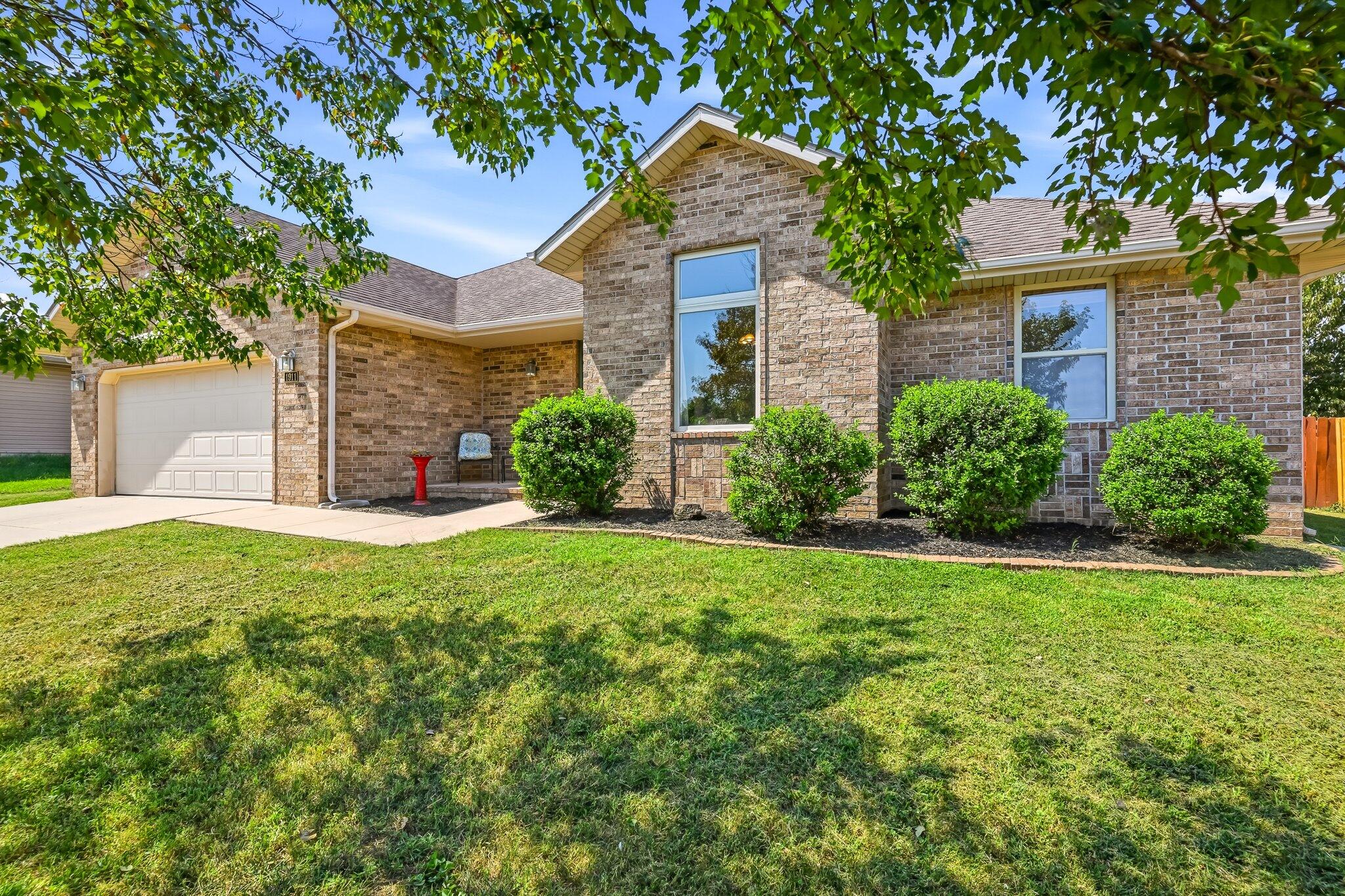 1911 Holly Springs 1