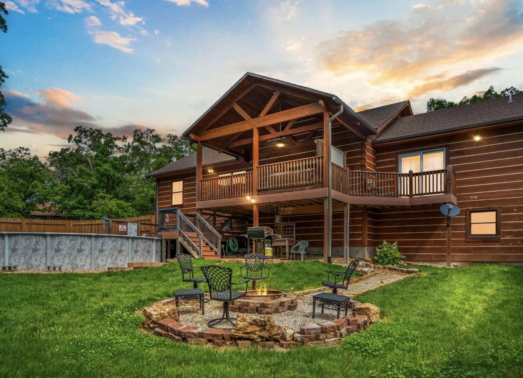 2395 Yandell Cove