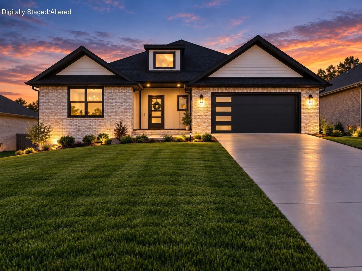 1365 W Gaslight 1