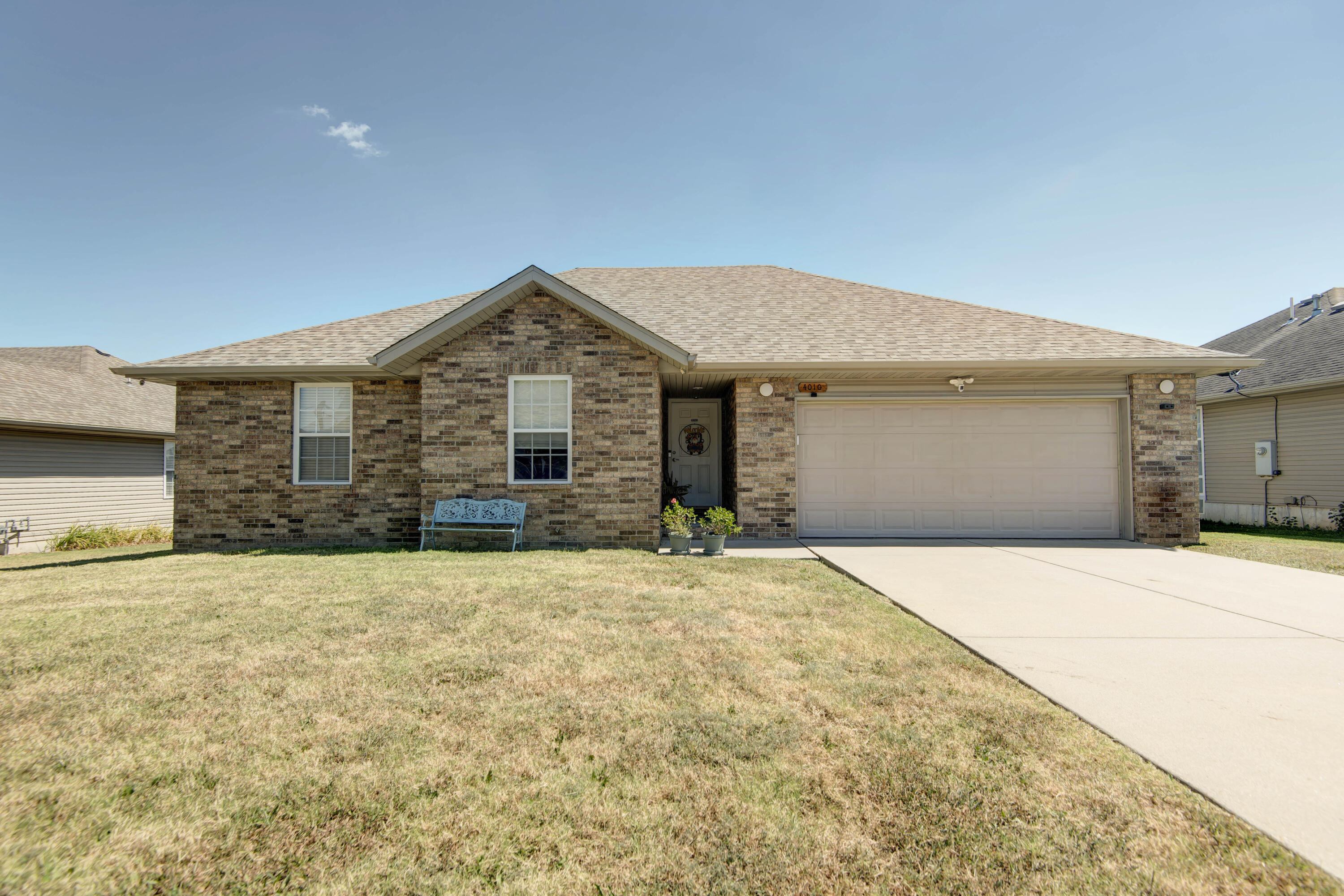 4010 N Mead 1