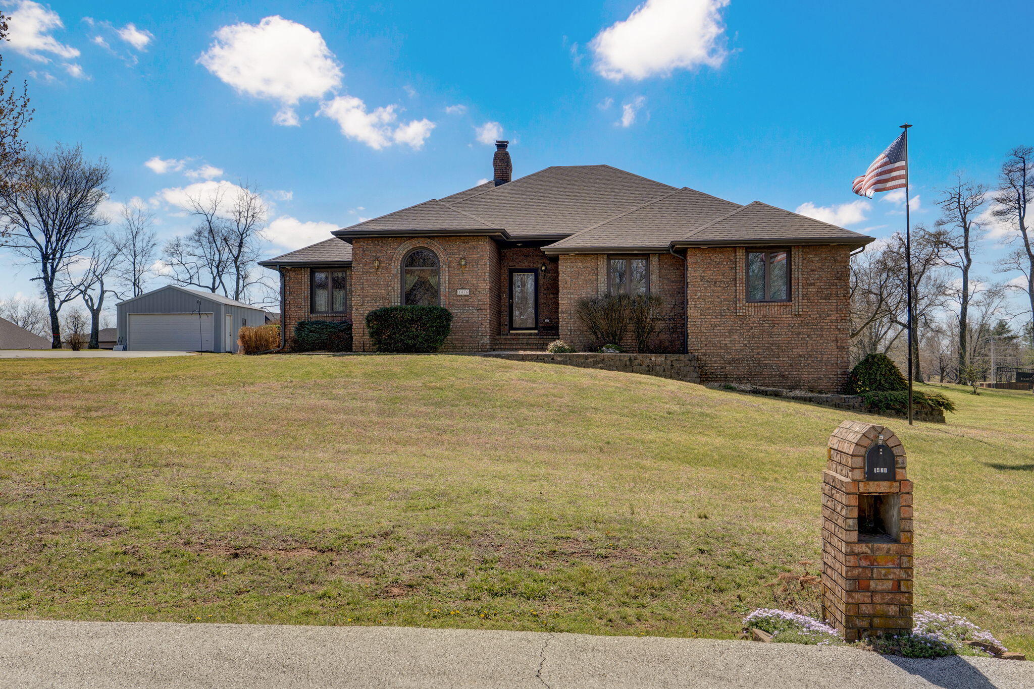 1476 E Peartree 1