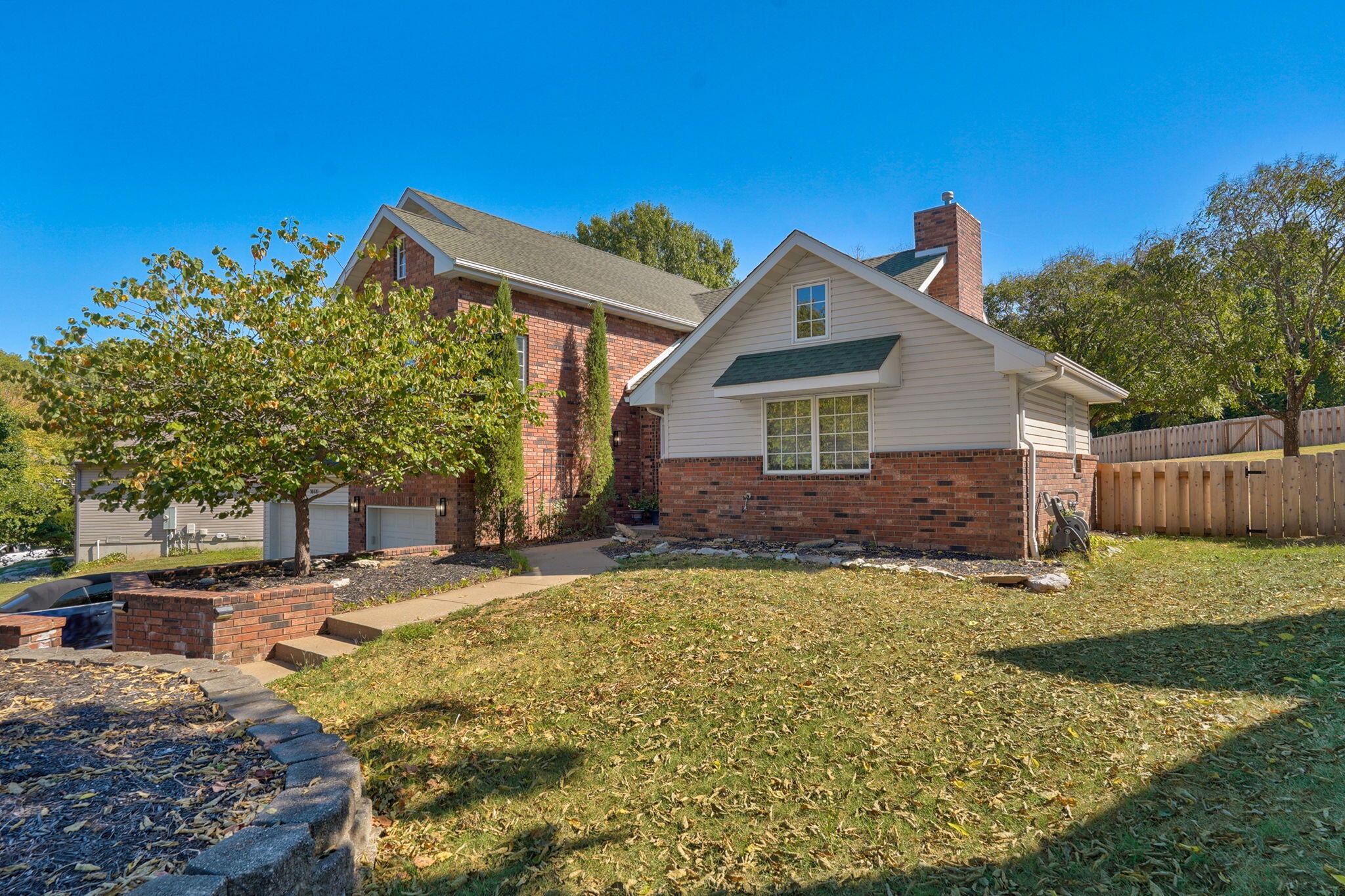 5078 S Chatsworth 1