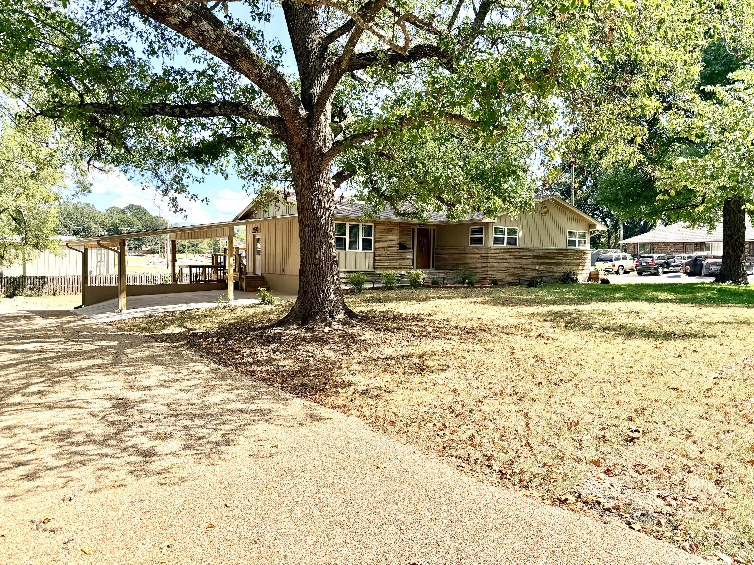 1424 S Jefferson