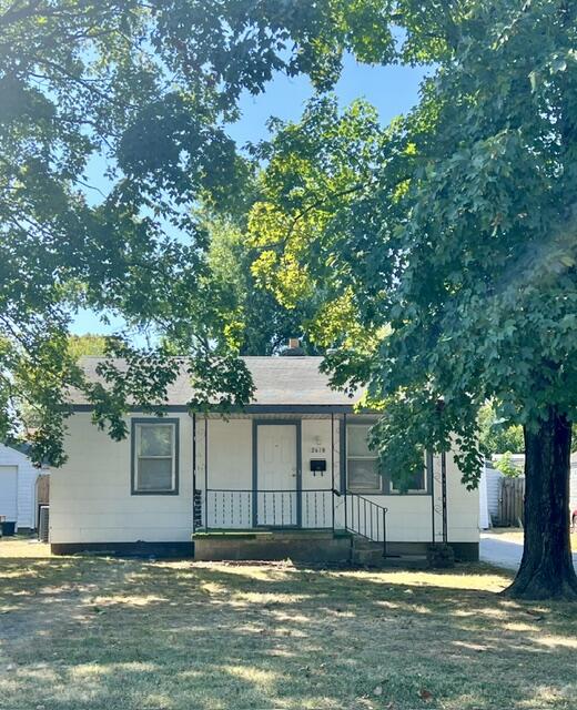 2618 W Lincoln 1