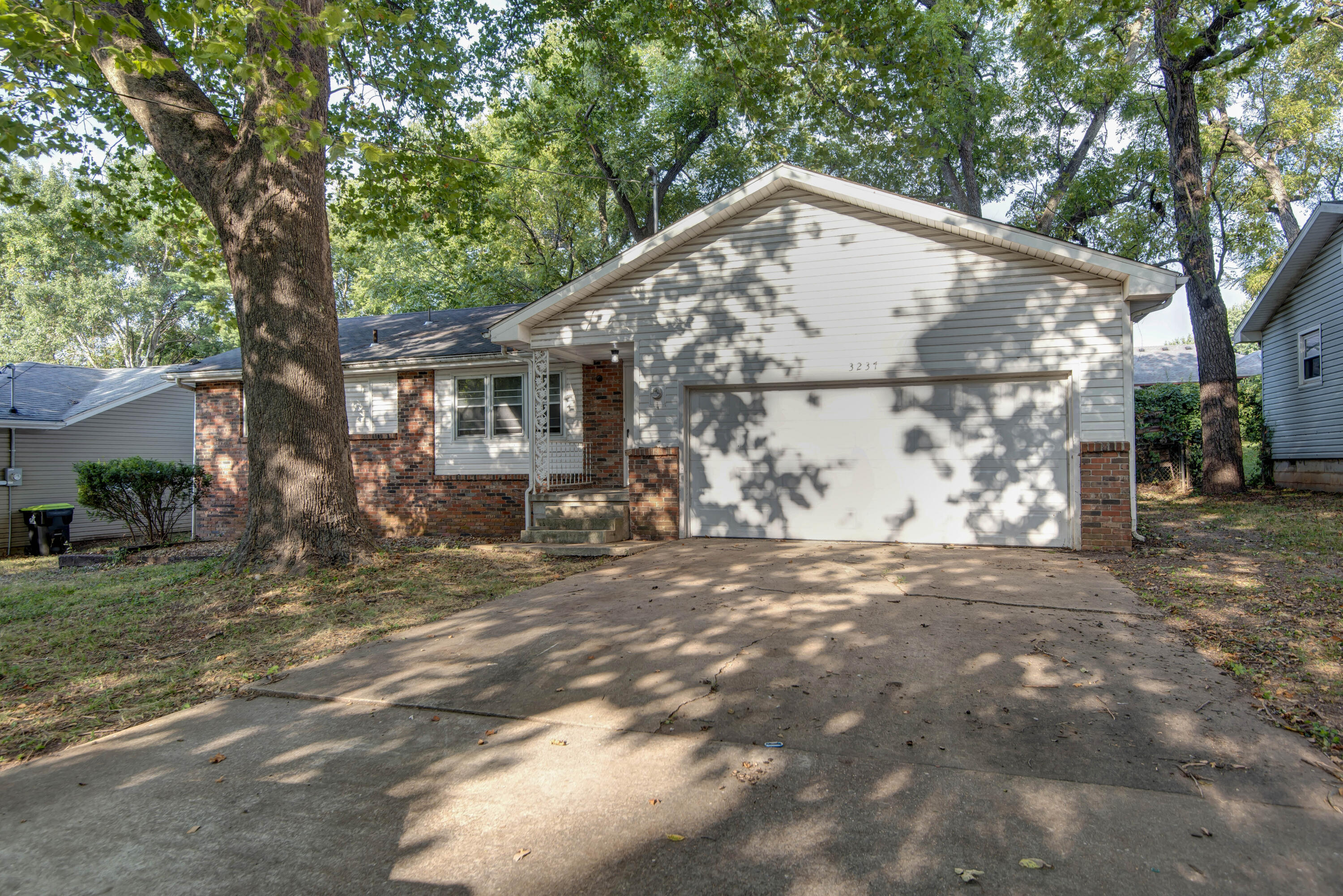 3237 S Ferguson 1