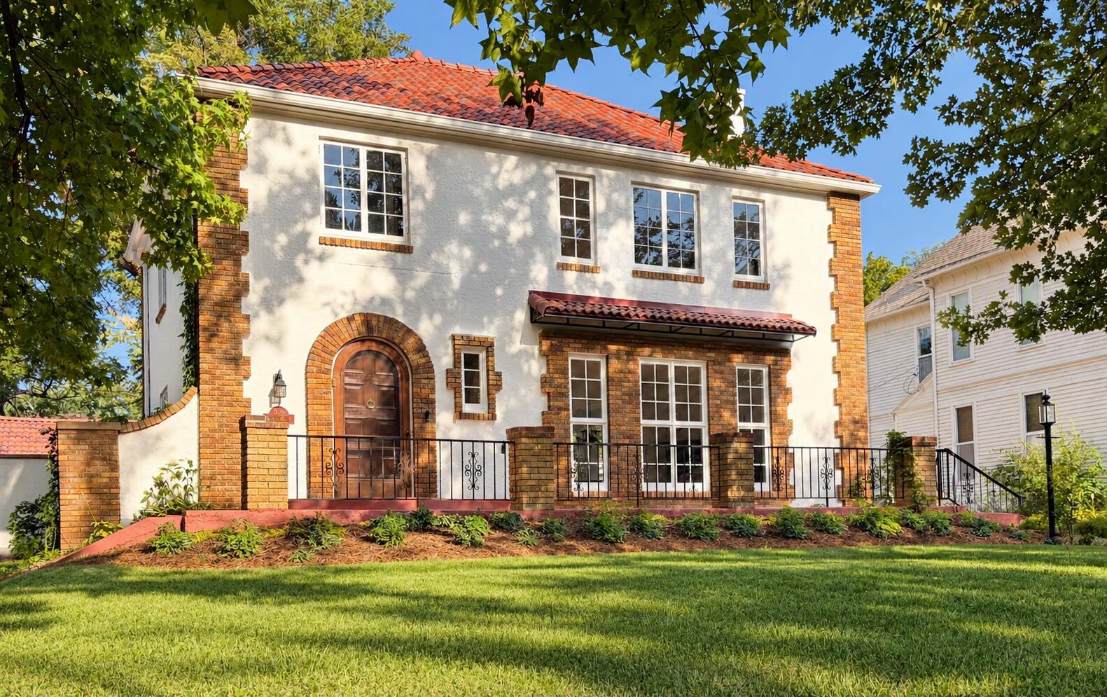 924 S Pickwick