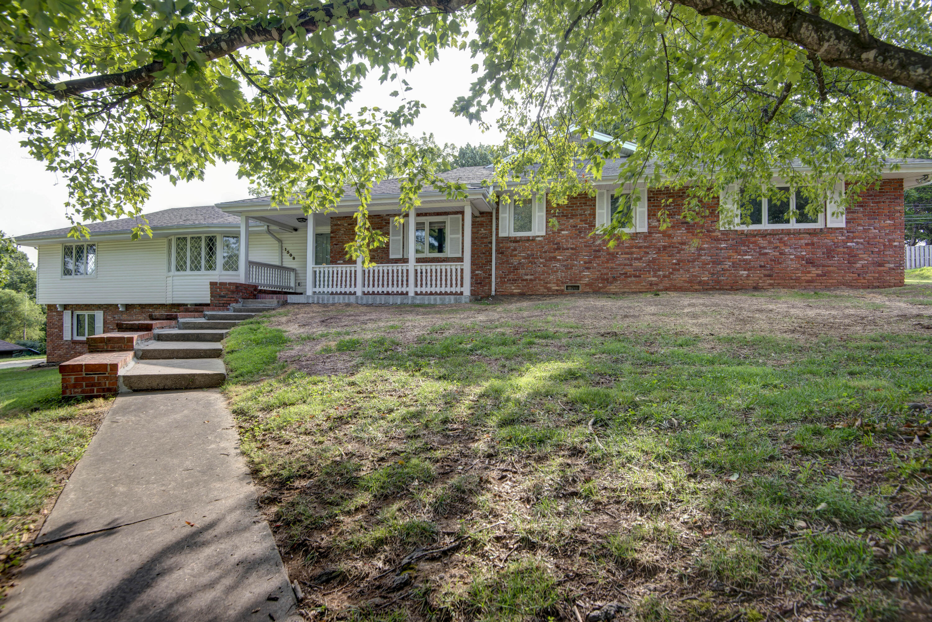 1508 S Essex 1