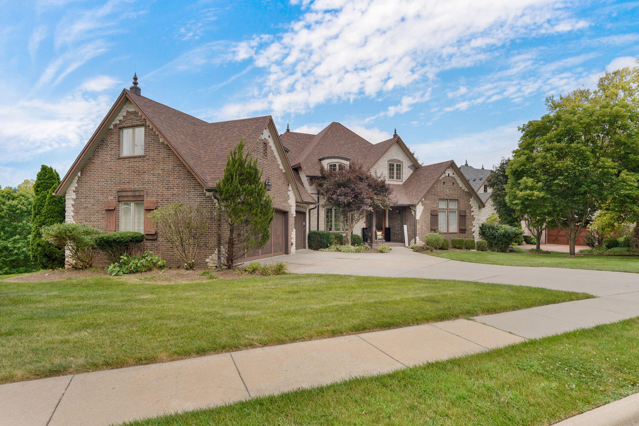 5909 S Brightwater 1