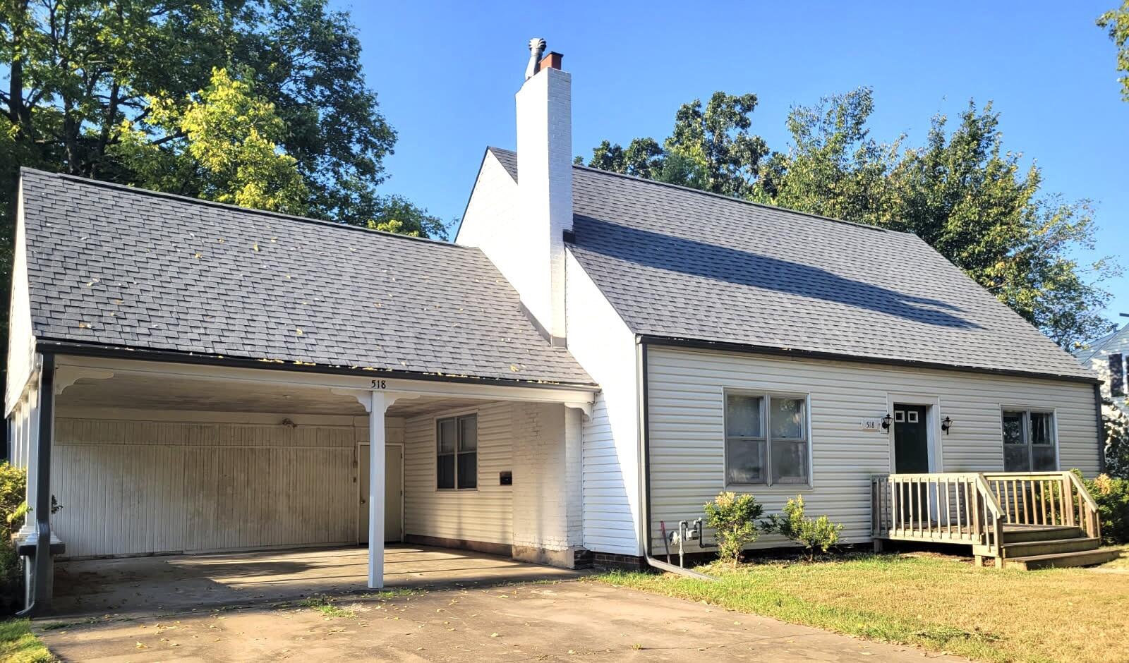 518 W College 1