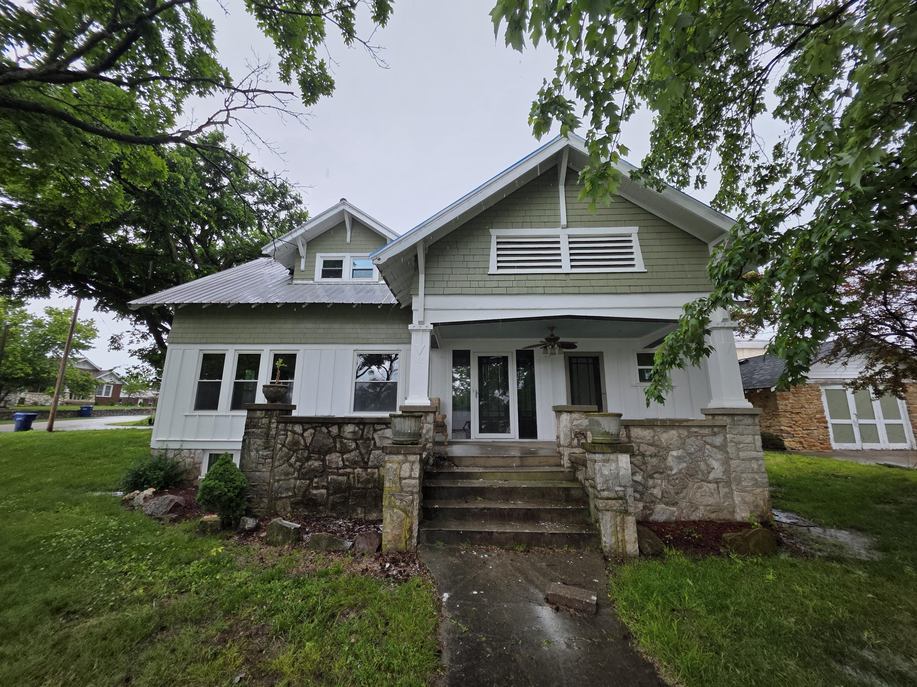 365 N Main 1