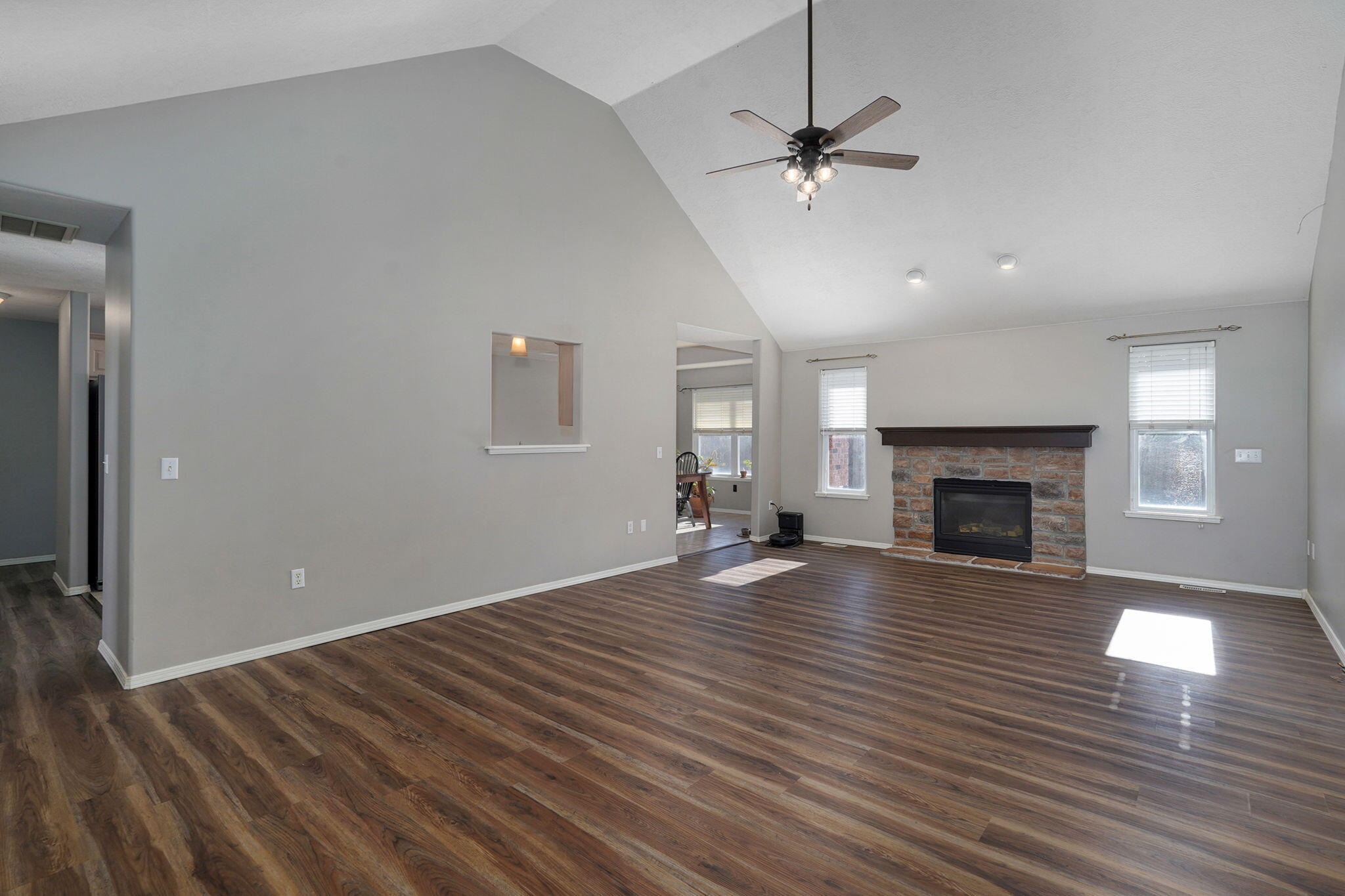 5134 S Sterling