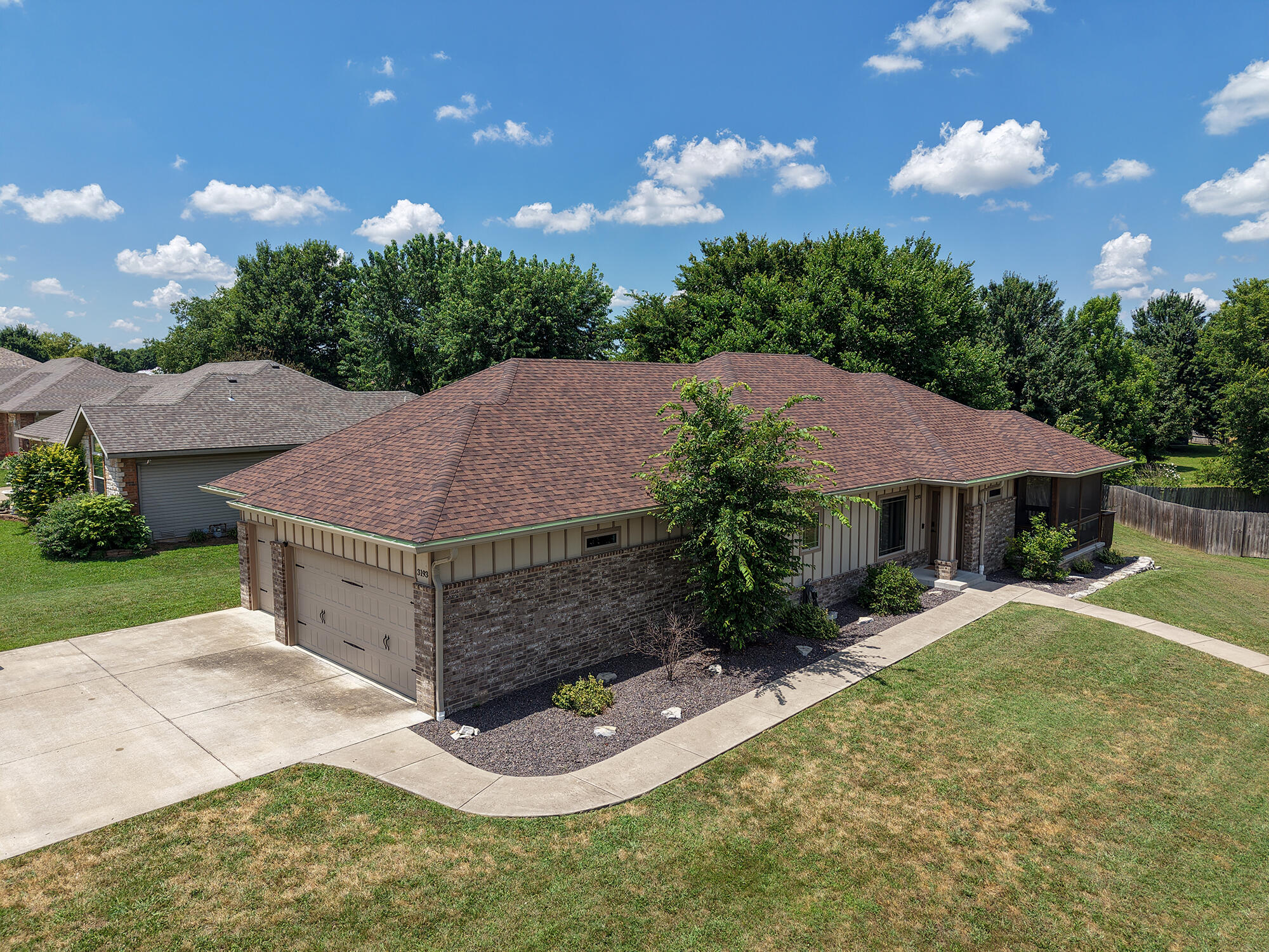3193 W Grandview 1