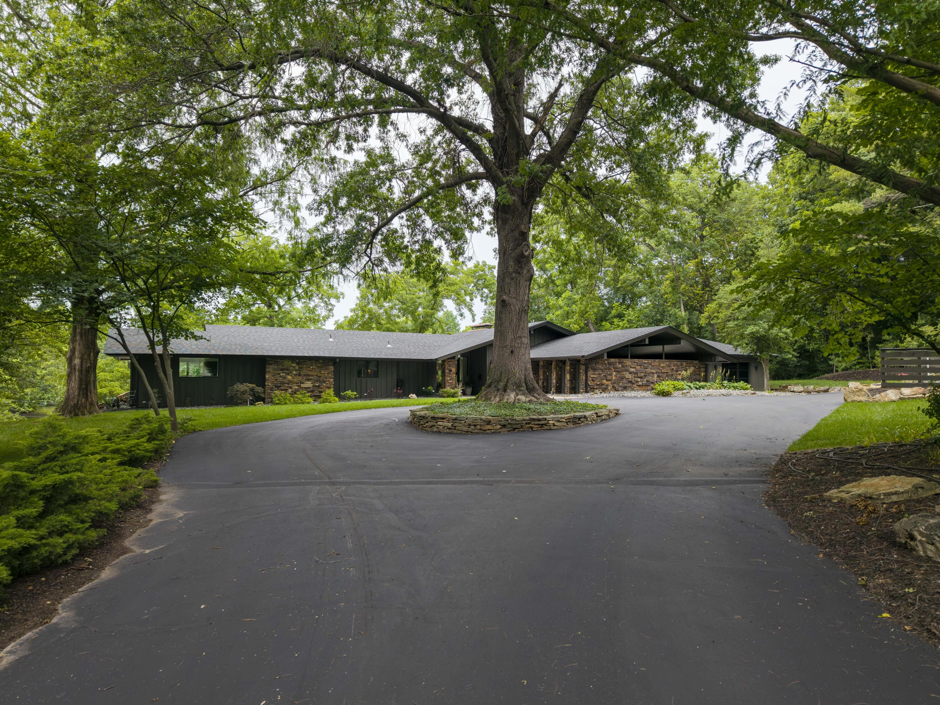 2971 E Southern Hills 1