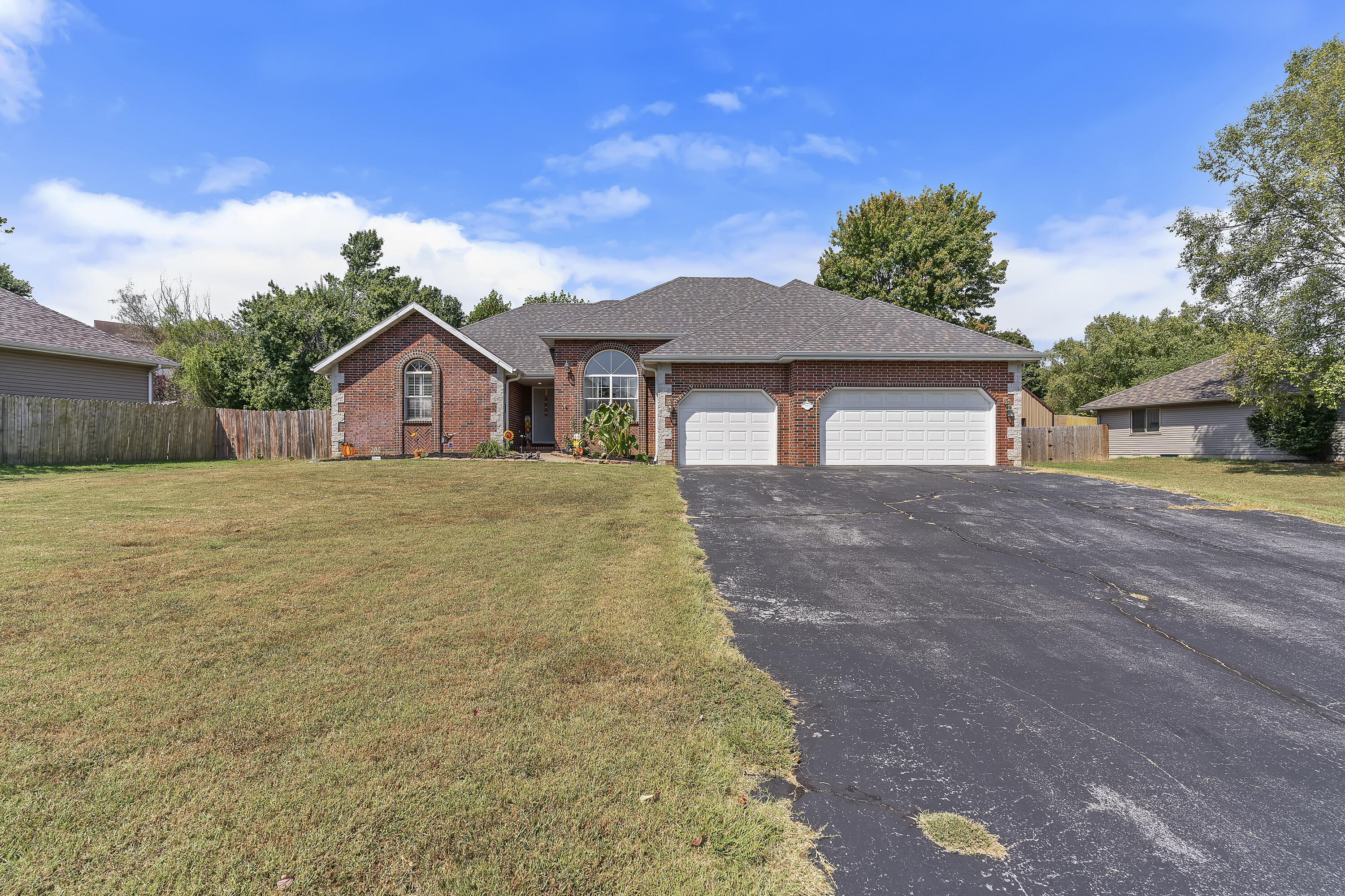 2081 N Preakness 1