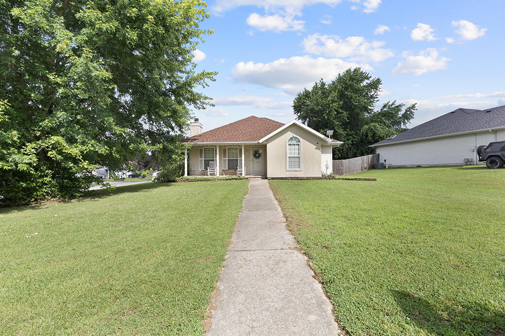 705 S Whippoorwill 1