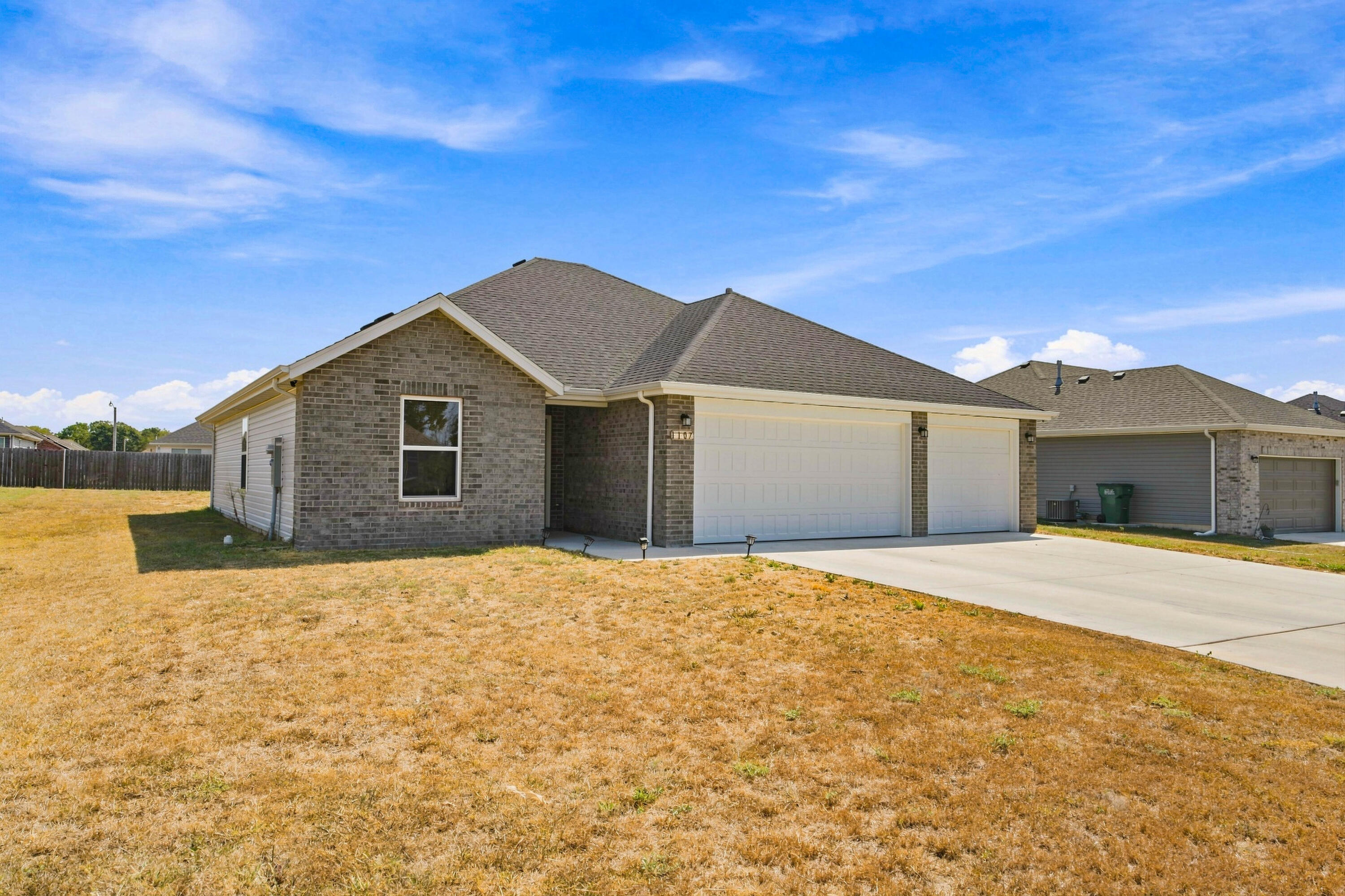 1107 Abbey 1