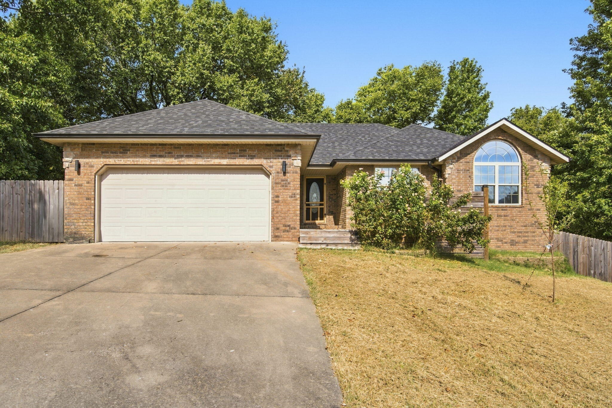 809 S 14th