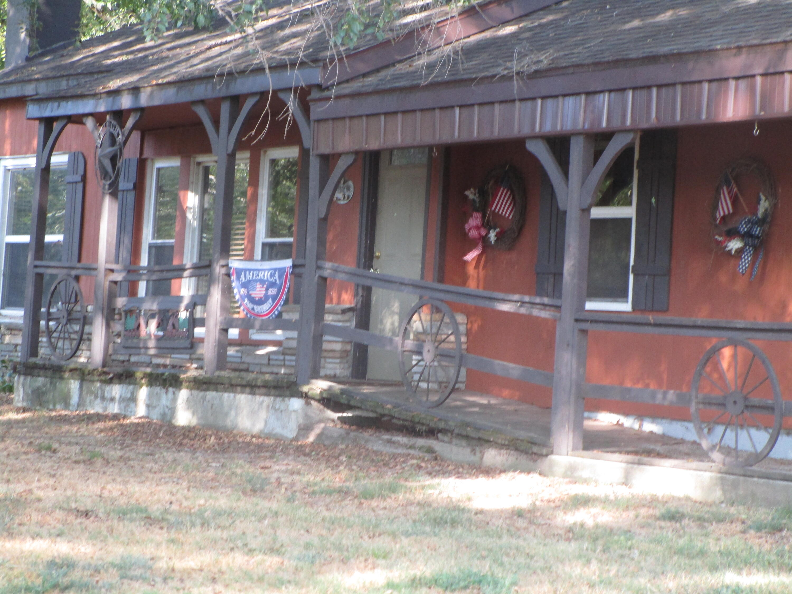 13084 Farm Road 1040 1