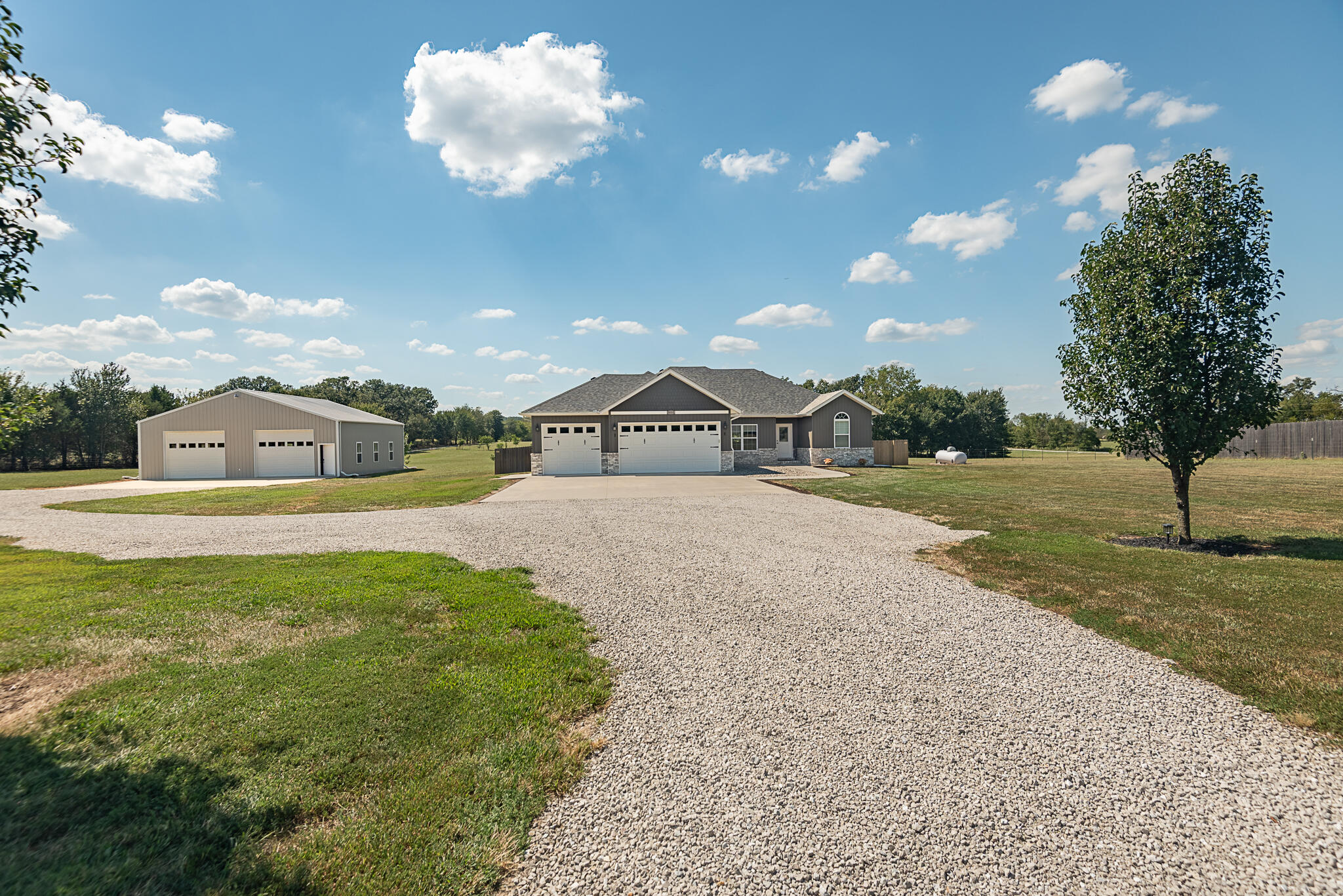 9833 N State Highway 125 1
