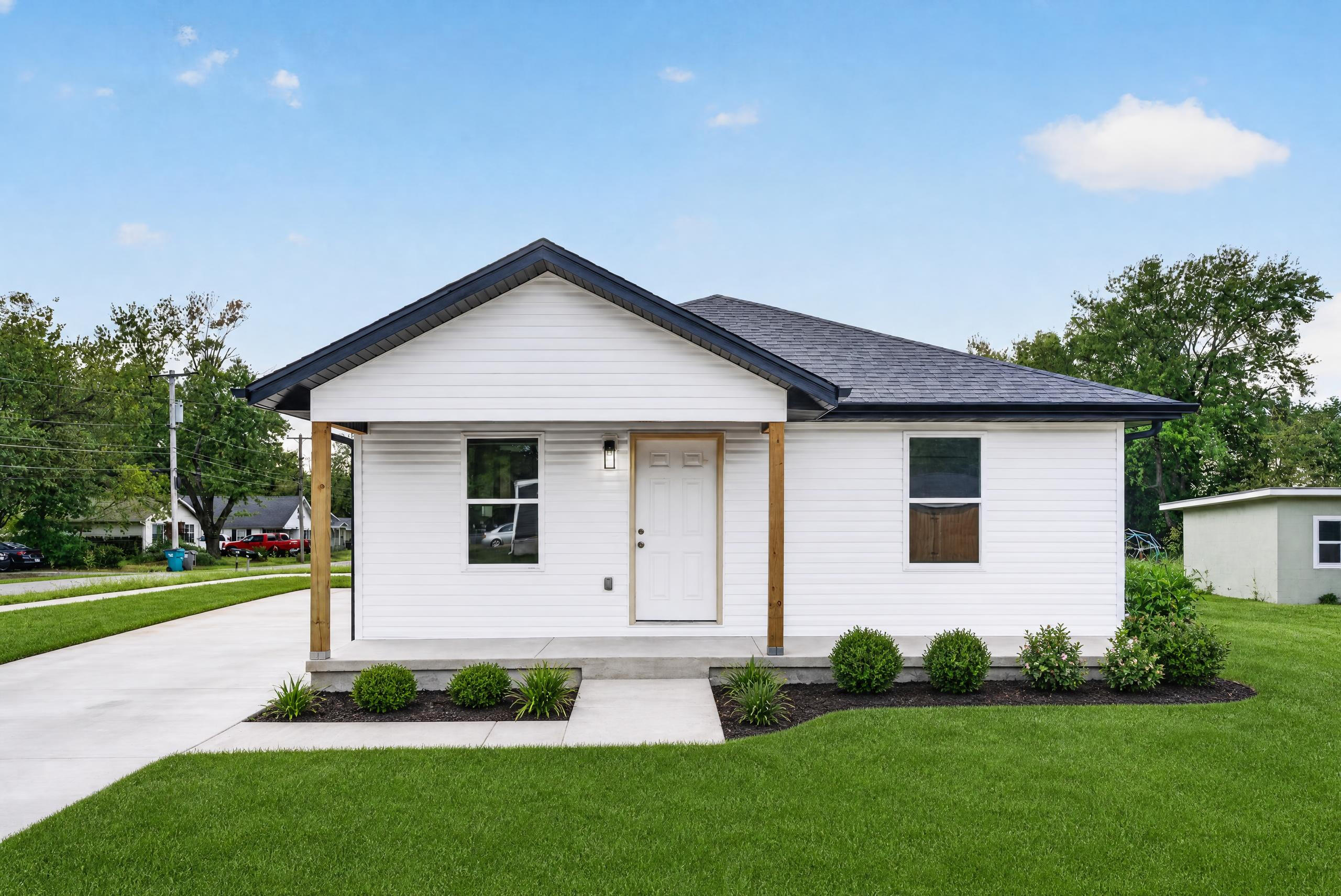1451 N Lexington