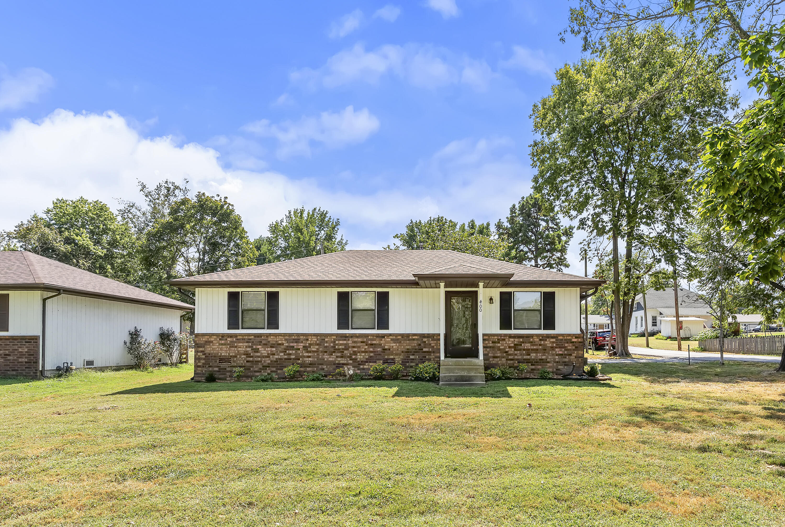 400 E Elm 1