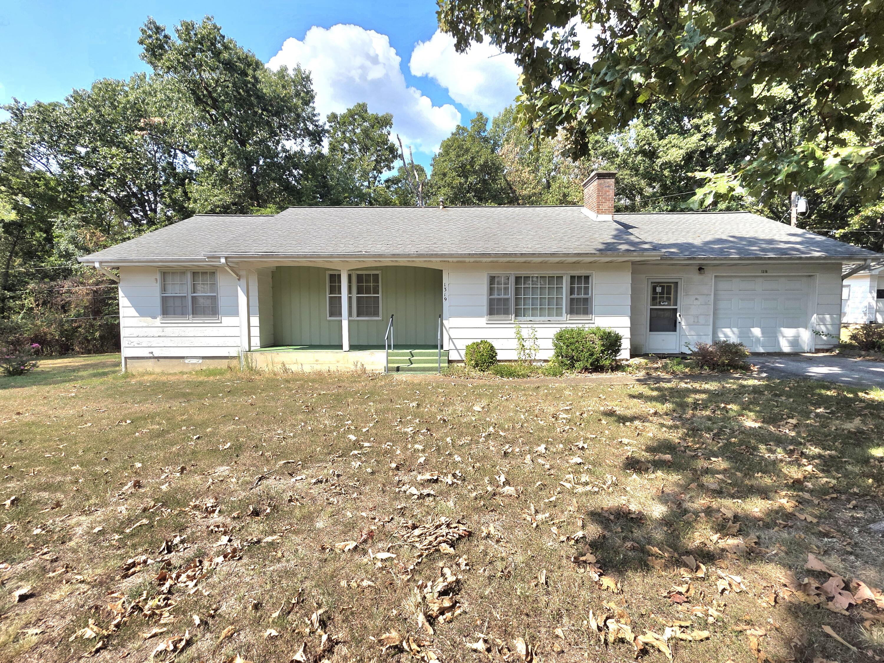 1319 Briar Wood 1