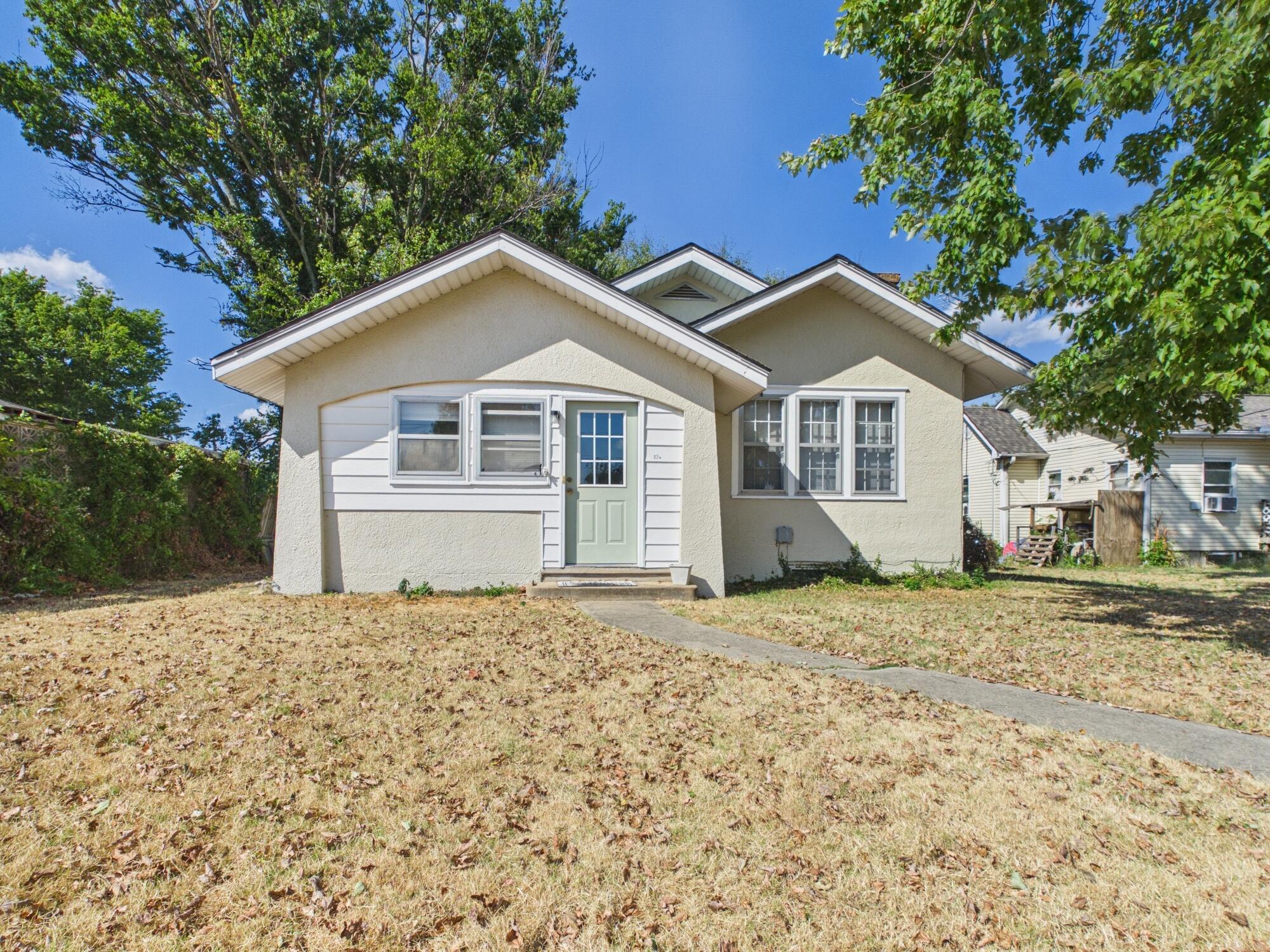 824 W Main 1