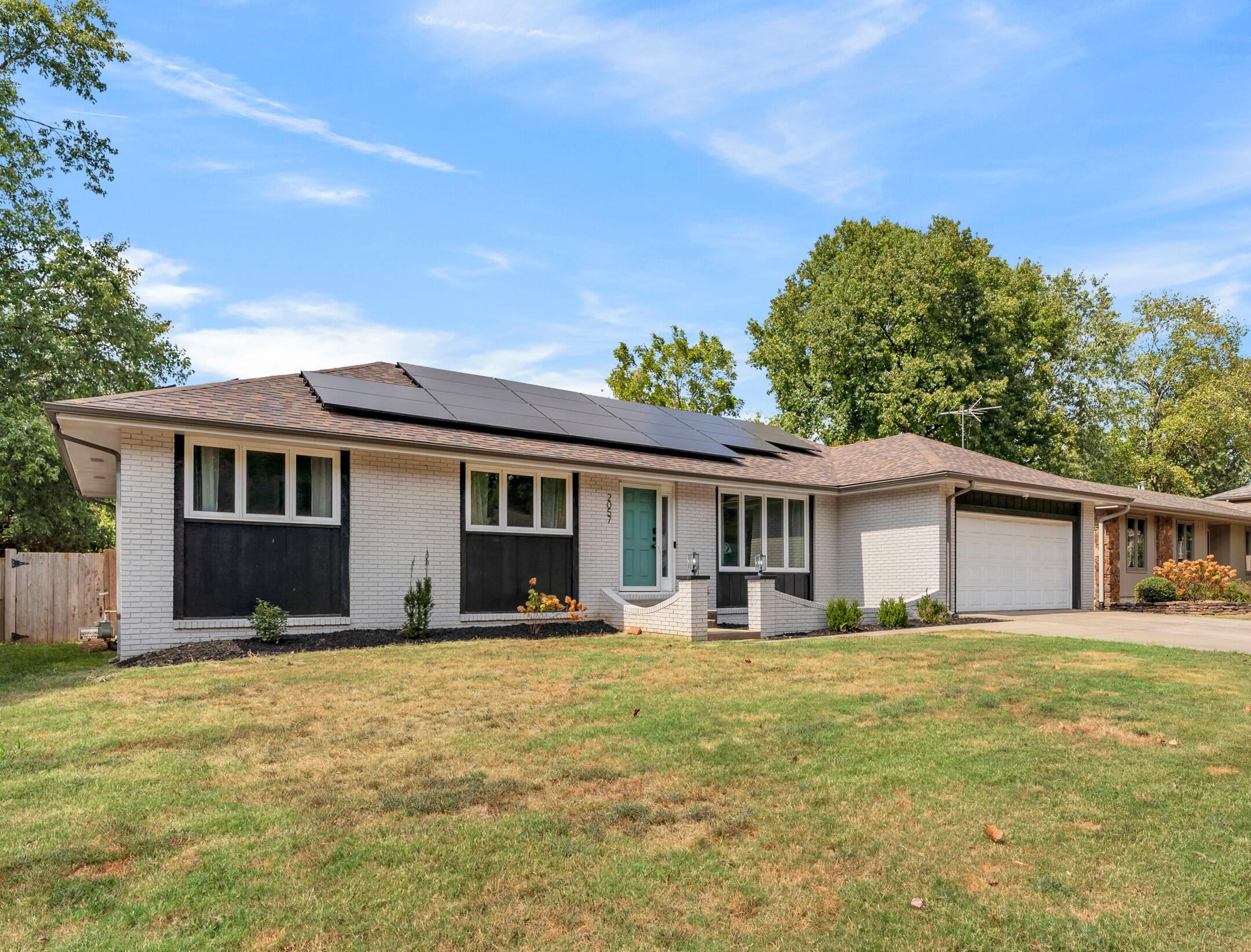 2057 S Wellington 1