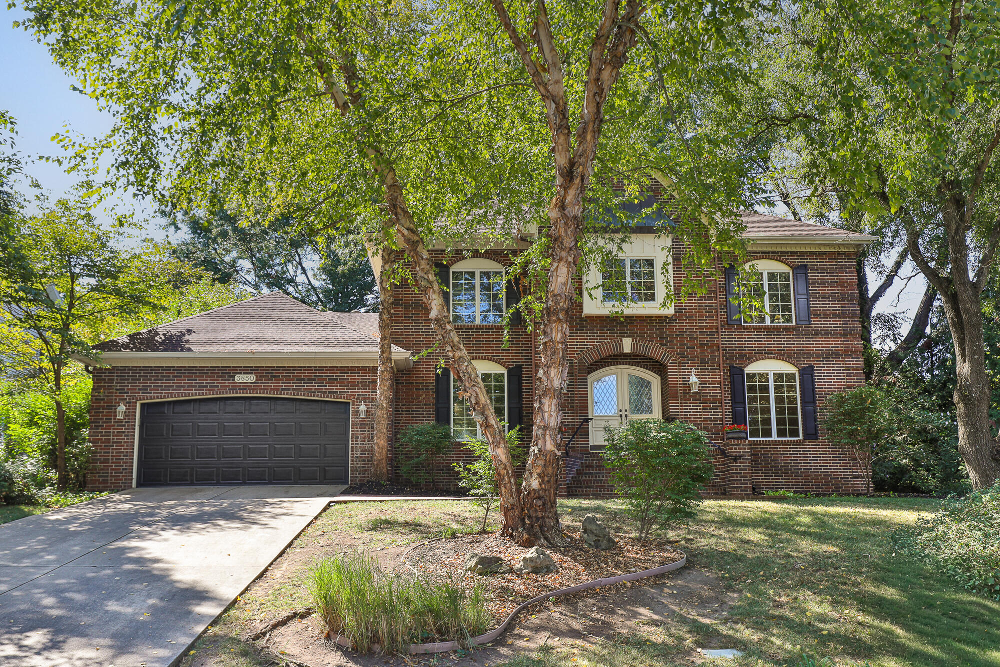 3850 E Country Place 1