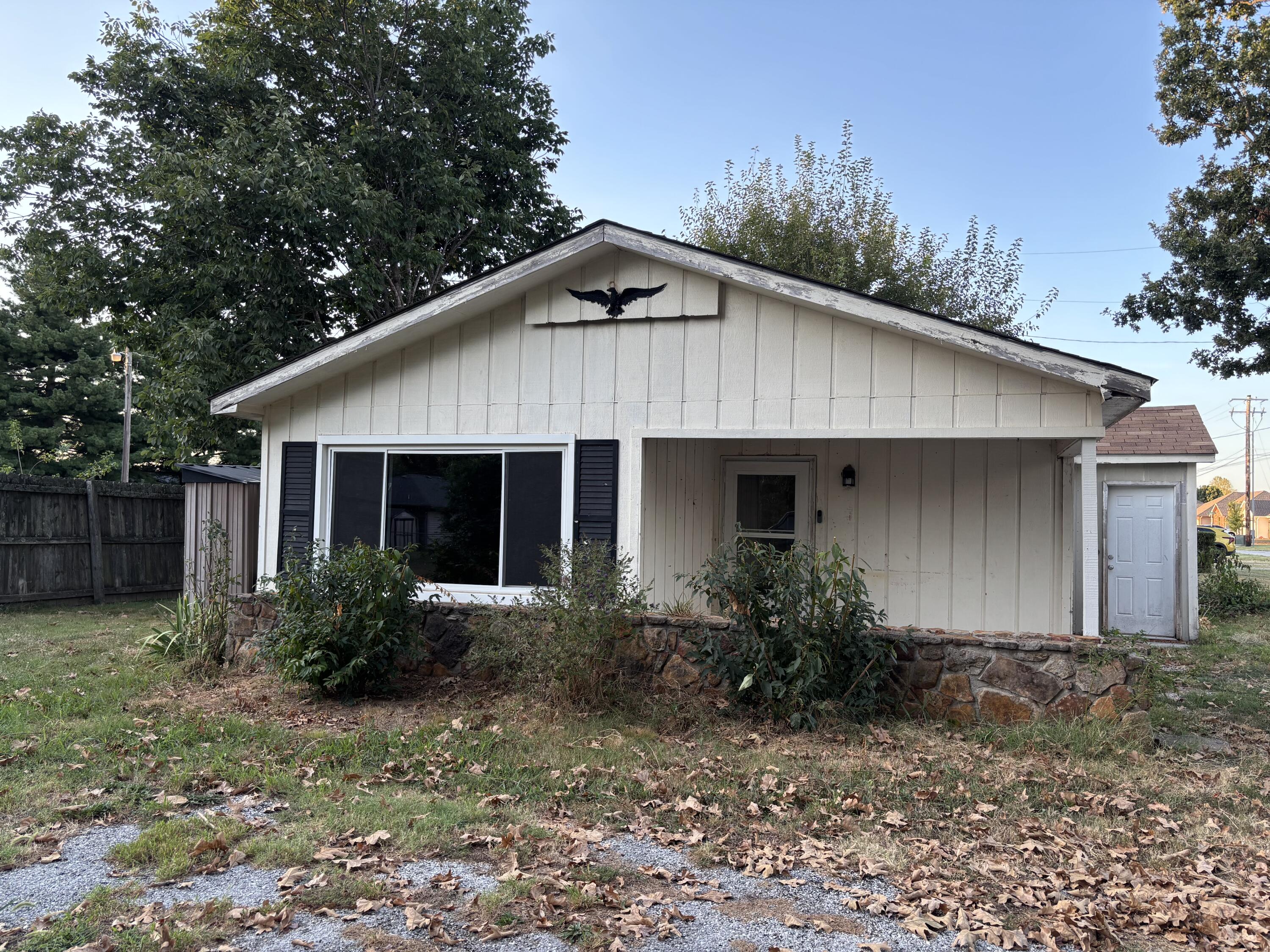 2107 S 18th