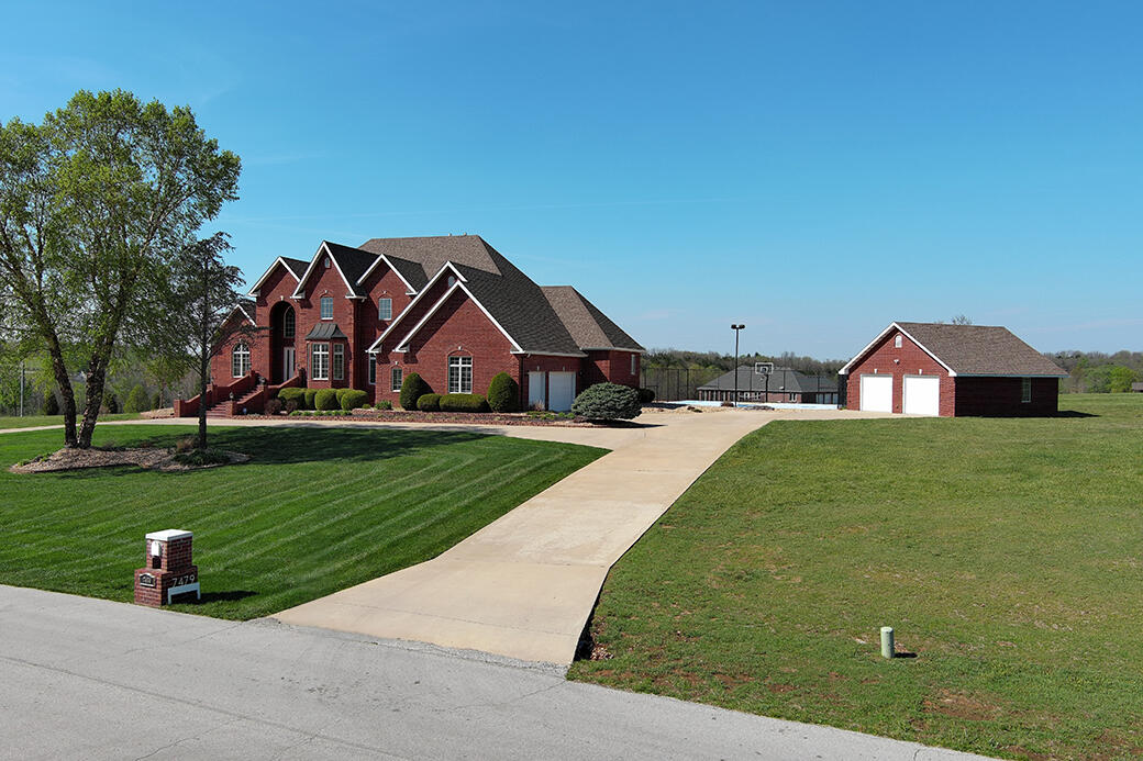 7479 W Persimmon 1