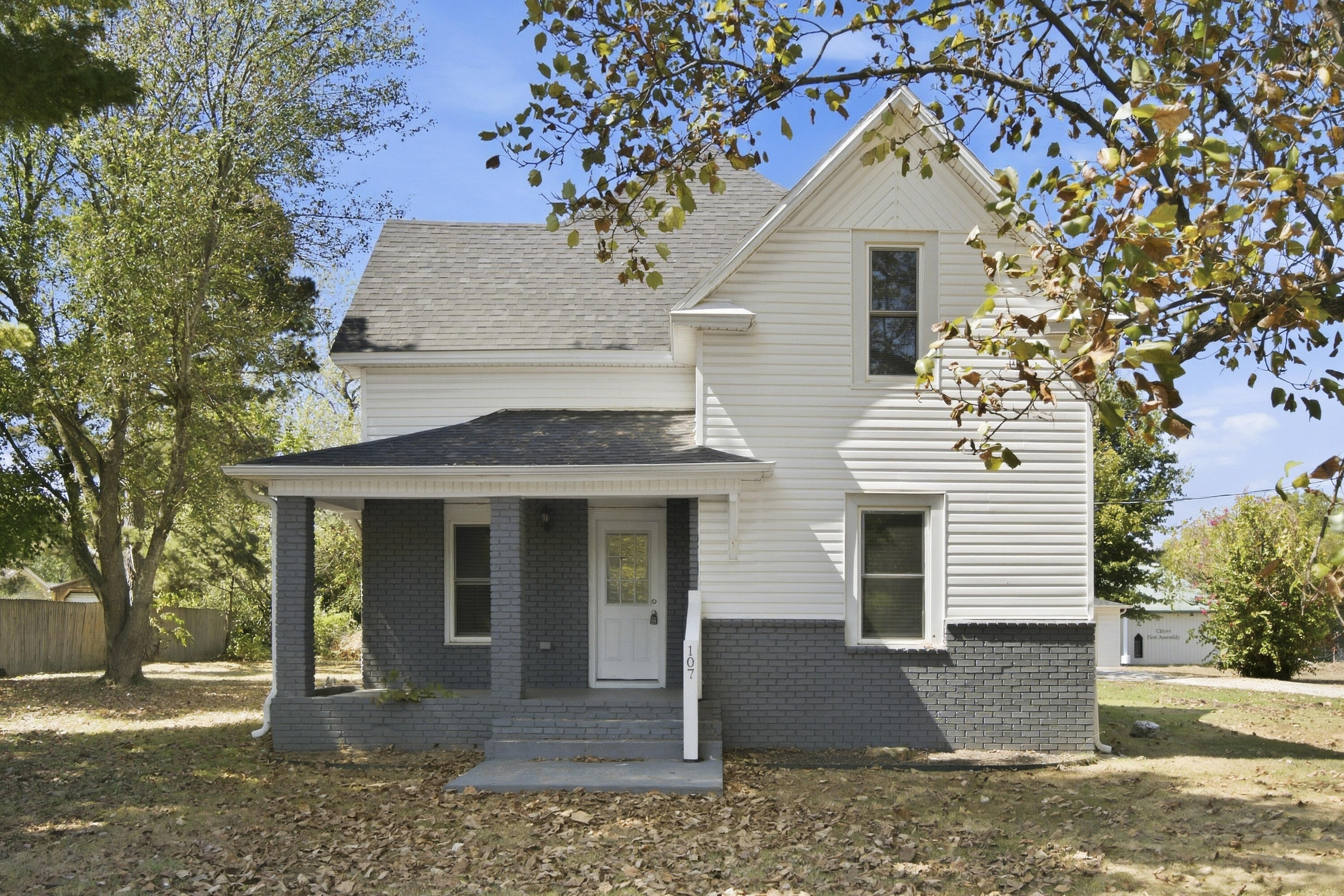 107 N Public 1