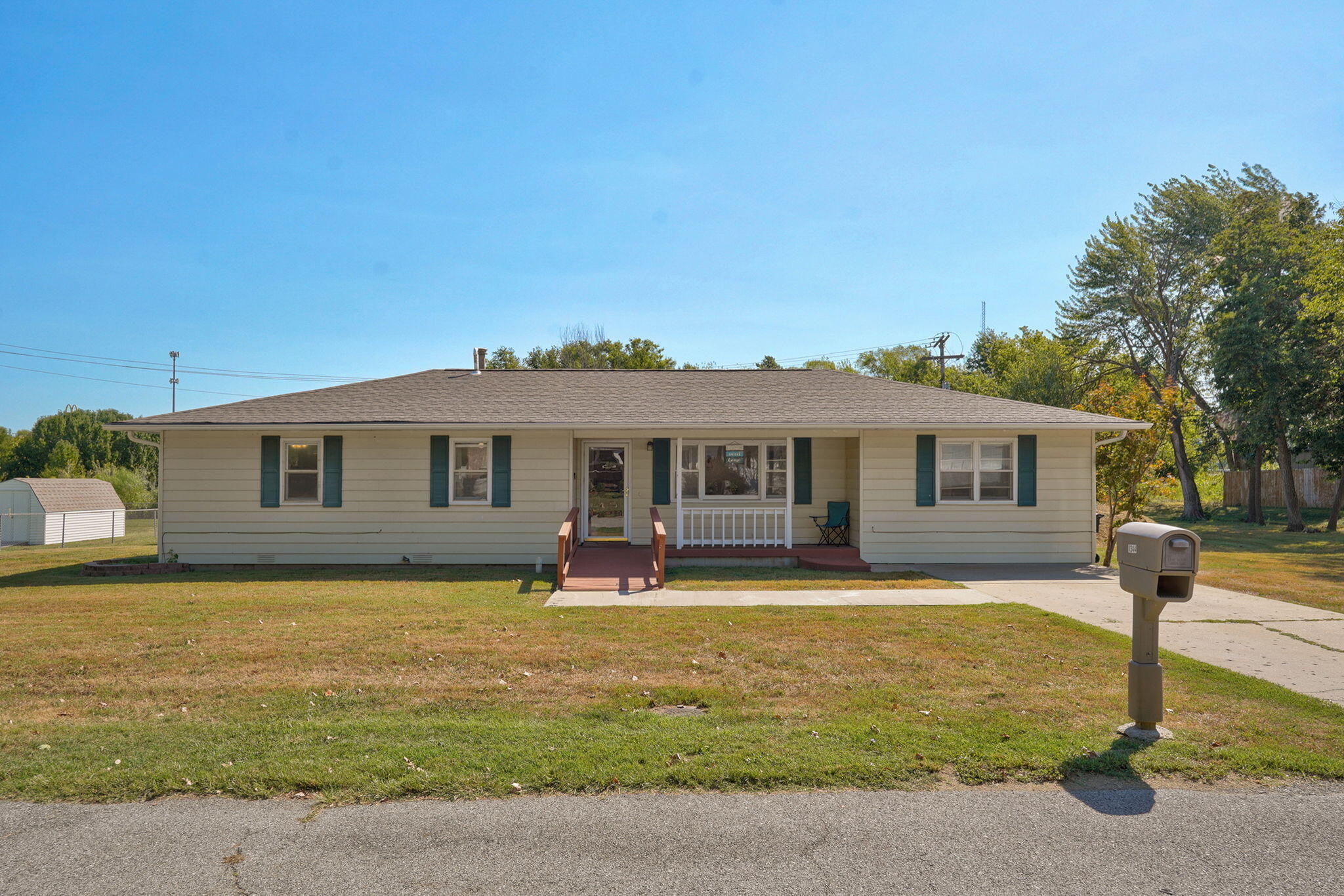 1344 Woodlawn 1
