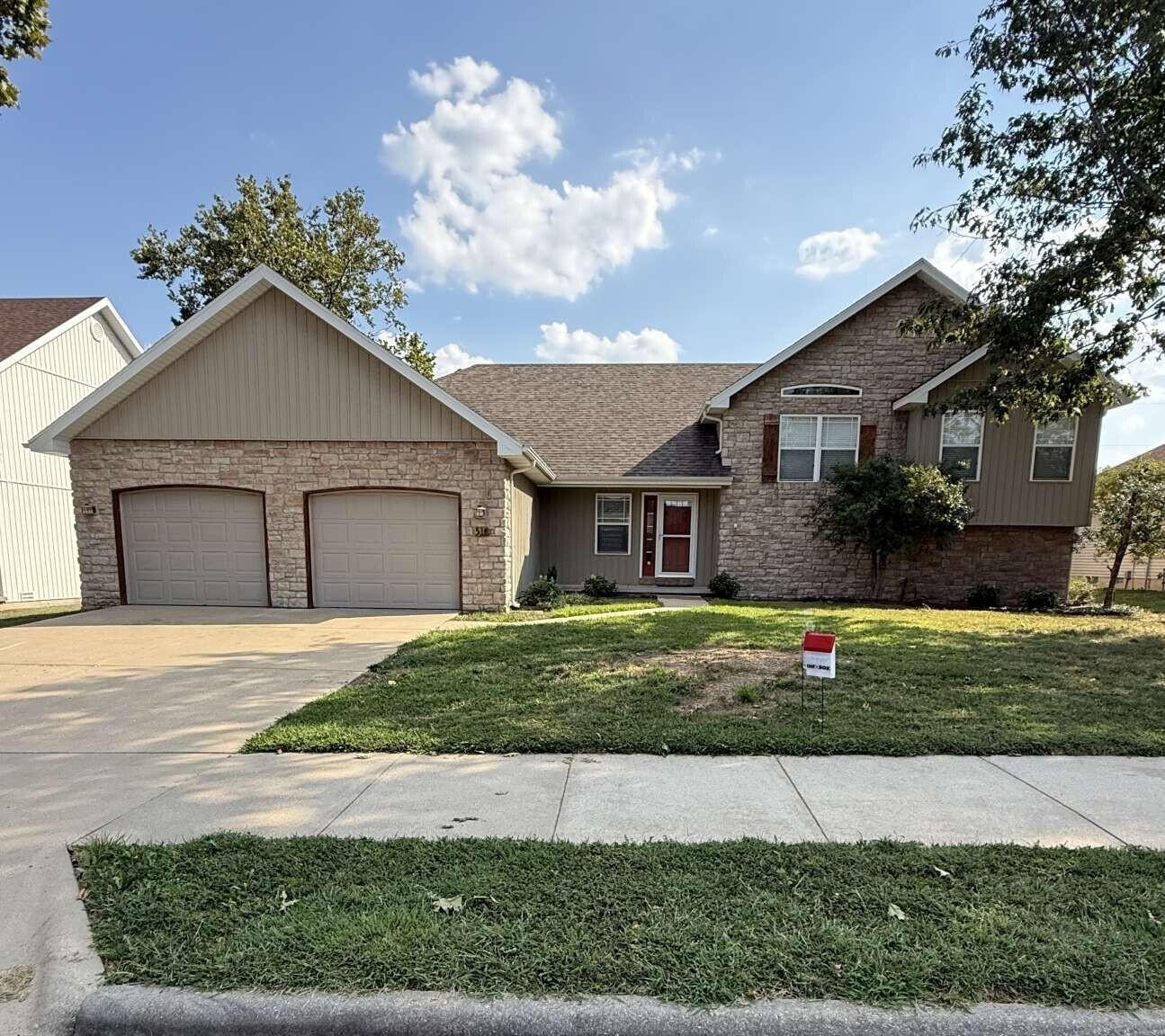 510 E Grace