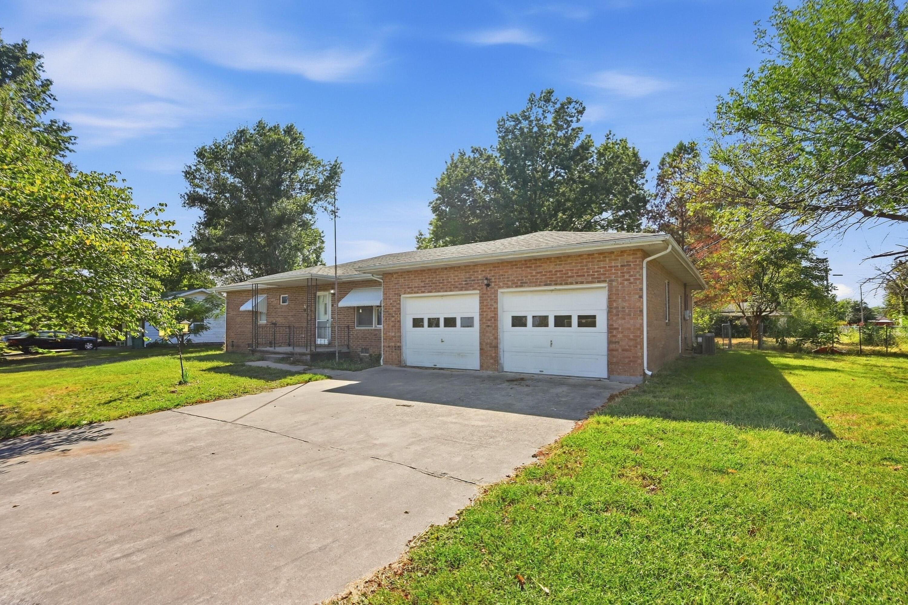 1200 Clinton 1