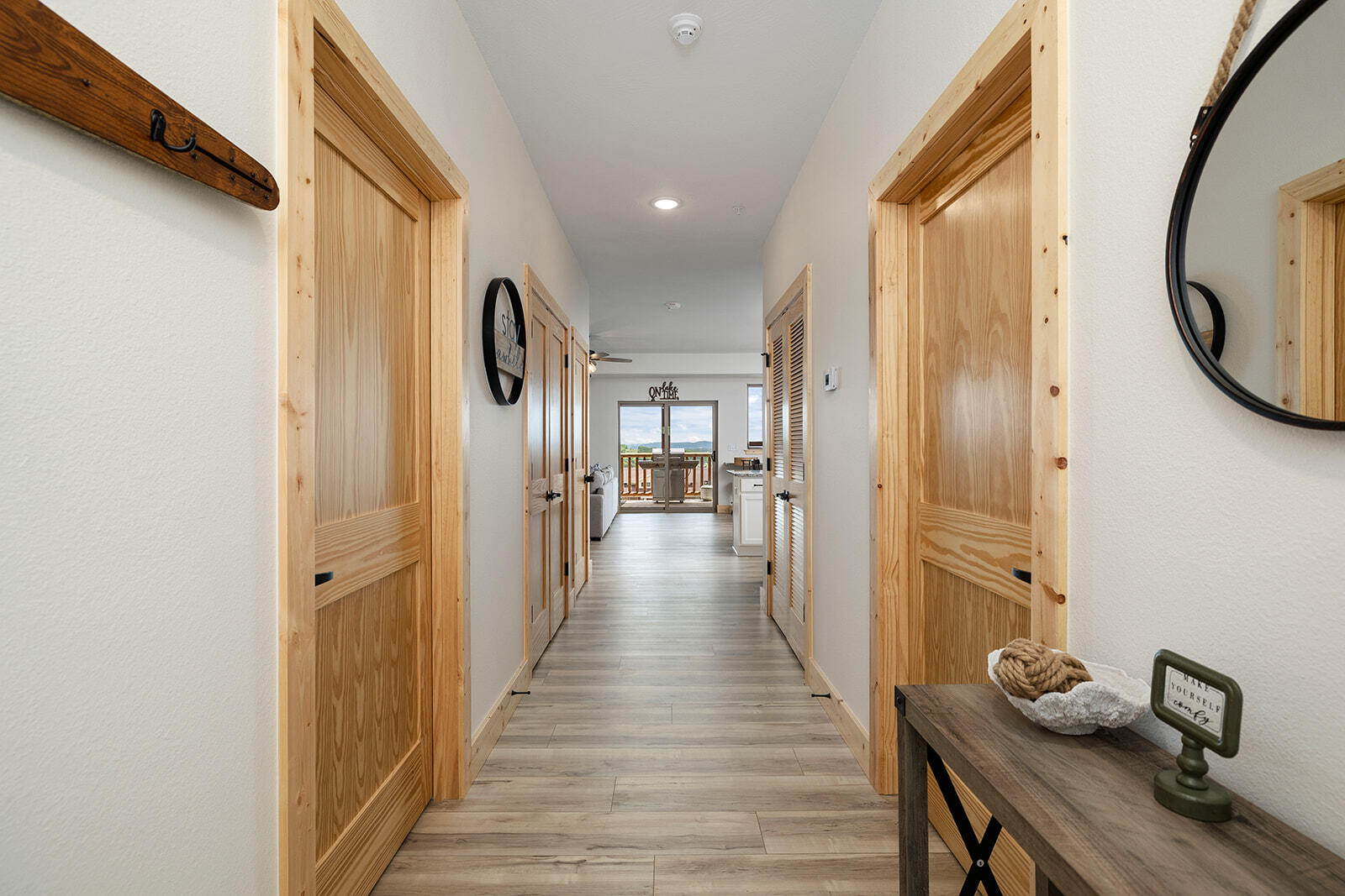 131 Summer Bay 1