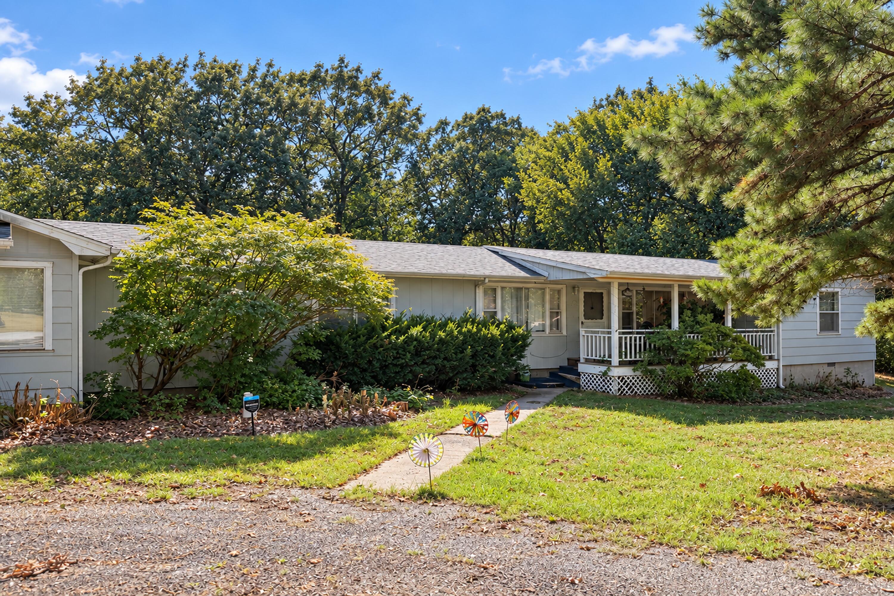 6490 Gateway
