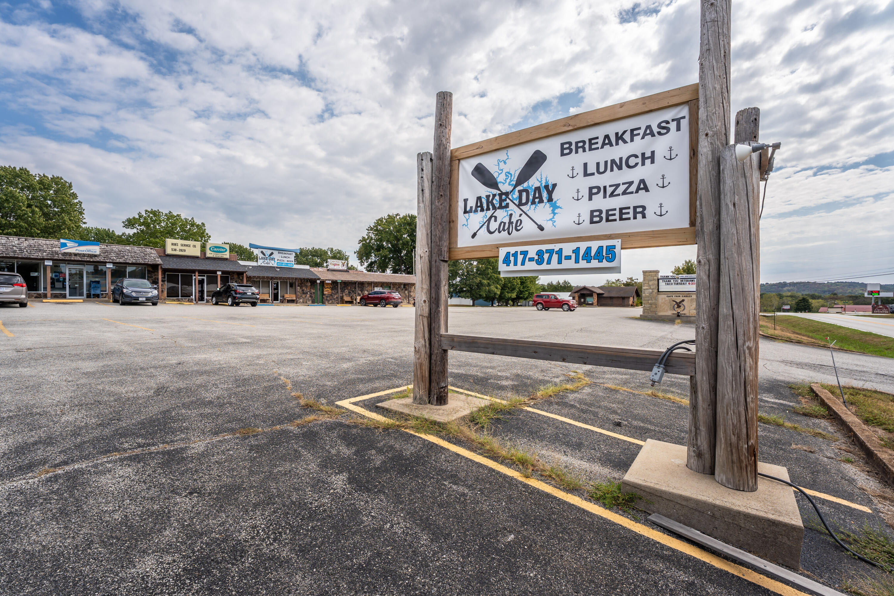 8089 W State Hwy 76 3