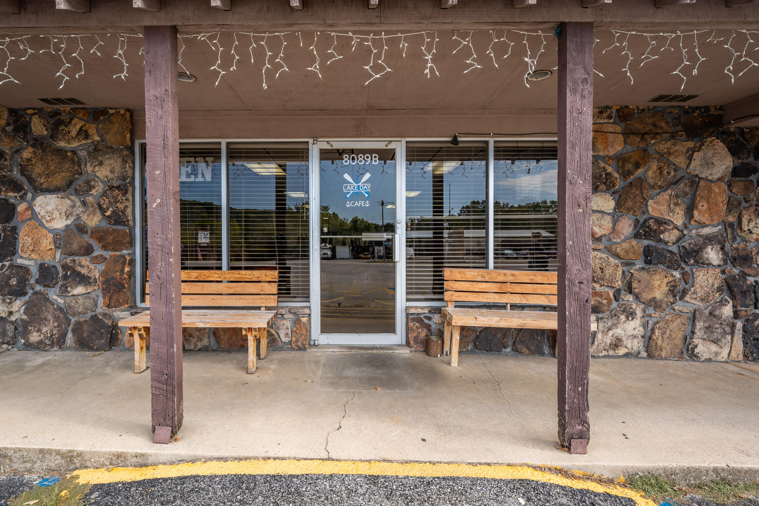8089 W State Hwy 76 4